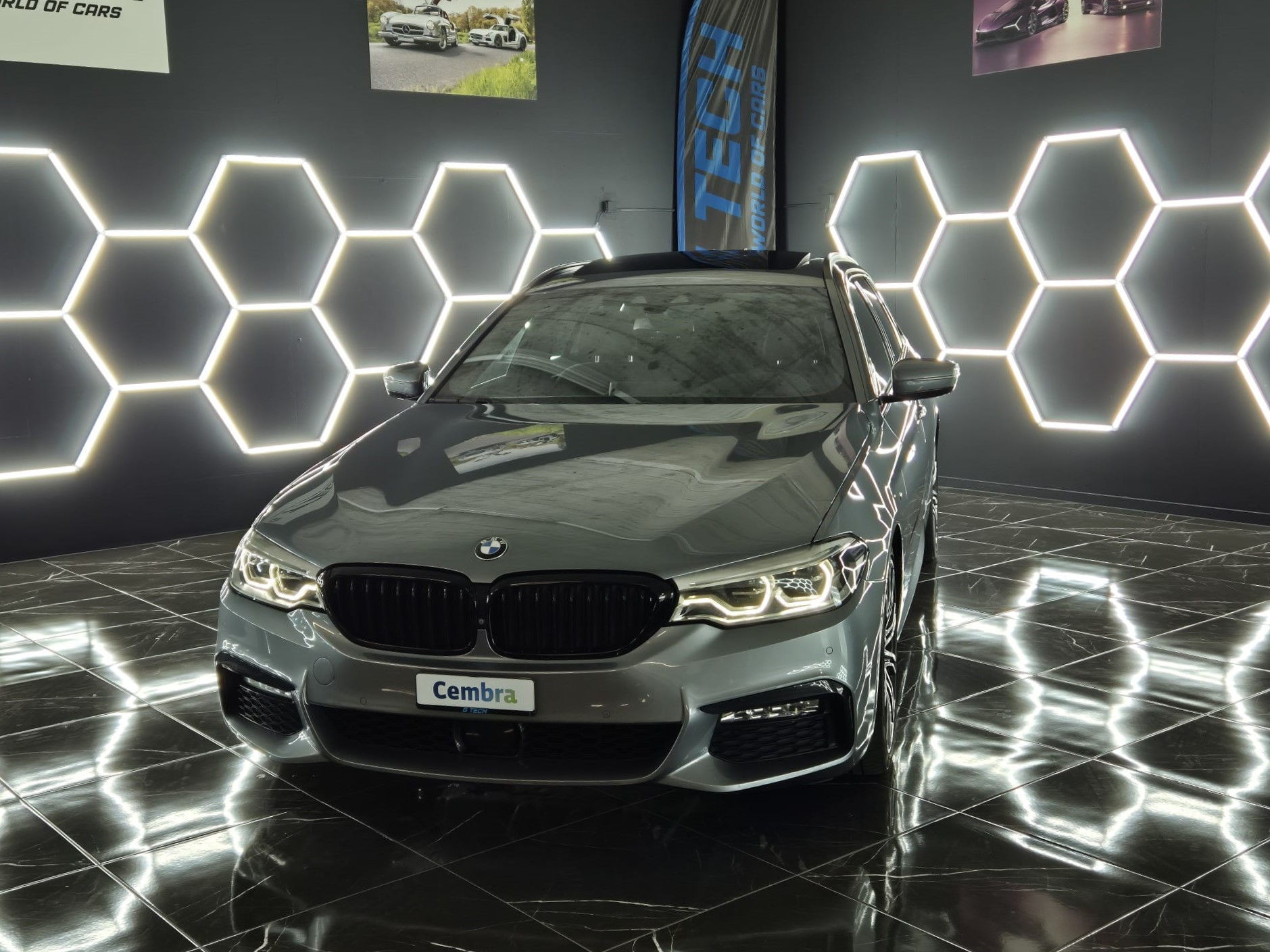 BMW 540i xDrive Touring Steptronic-image-2