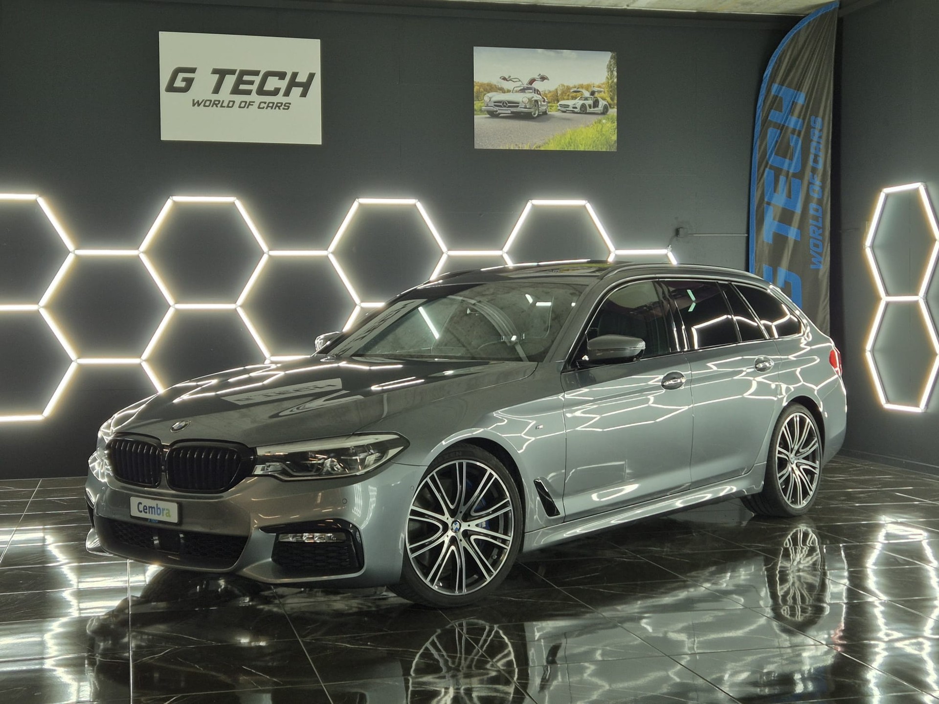 BMW 540i xDrive Touring Steptronic-image-0