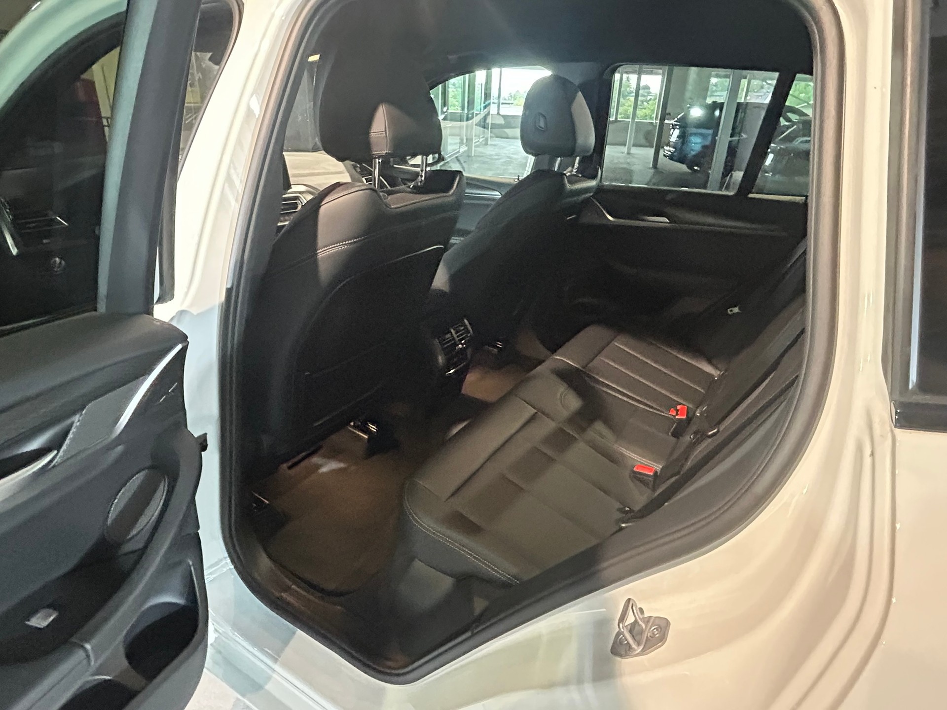 BMW X3 xDrive 30e M Sport-image-15
