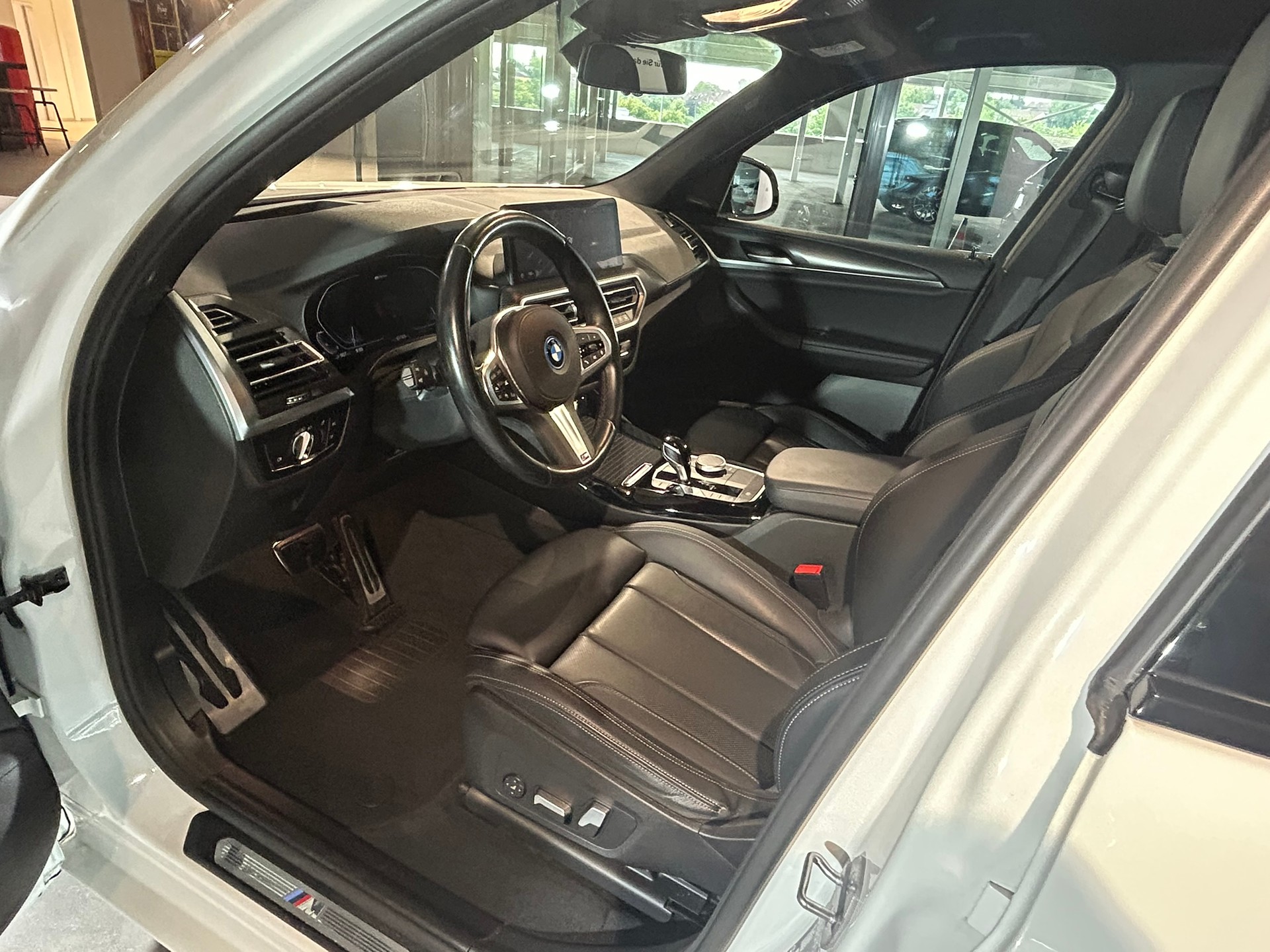 BMW X3 xDrive 30e M Sport-image-22