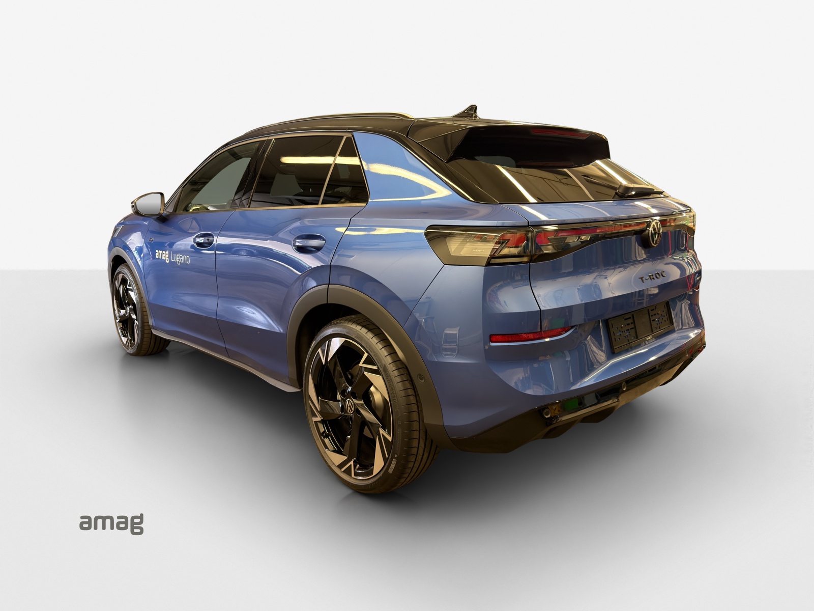VW T-Roc 1.5 eTSI mHEV R-Line DSG-showroom-element-2