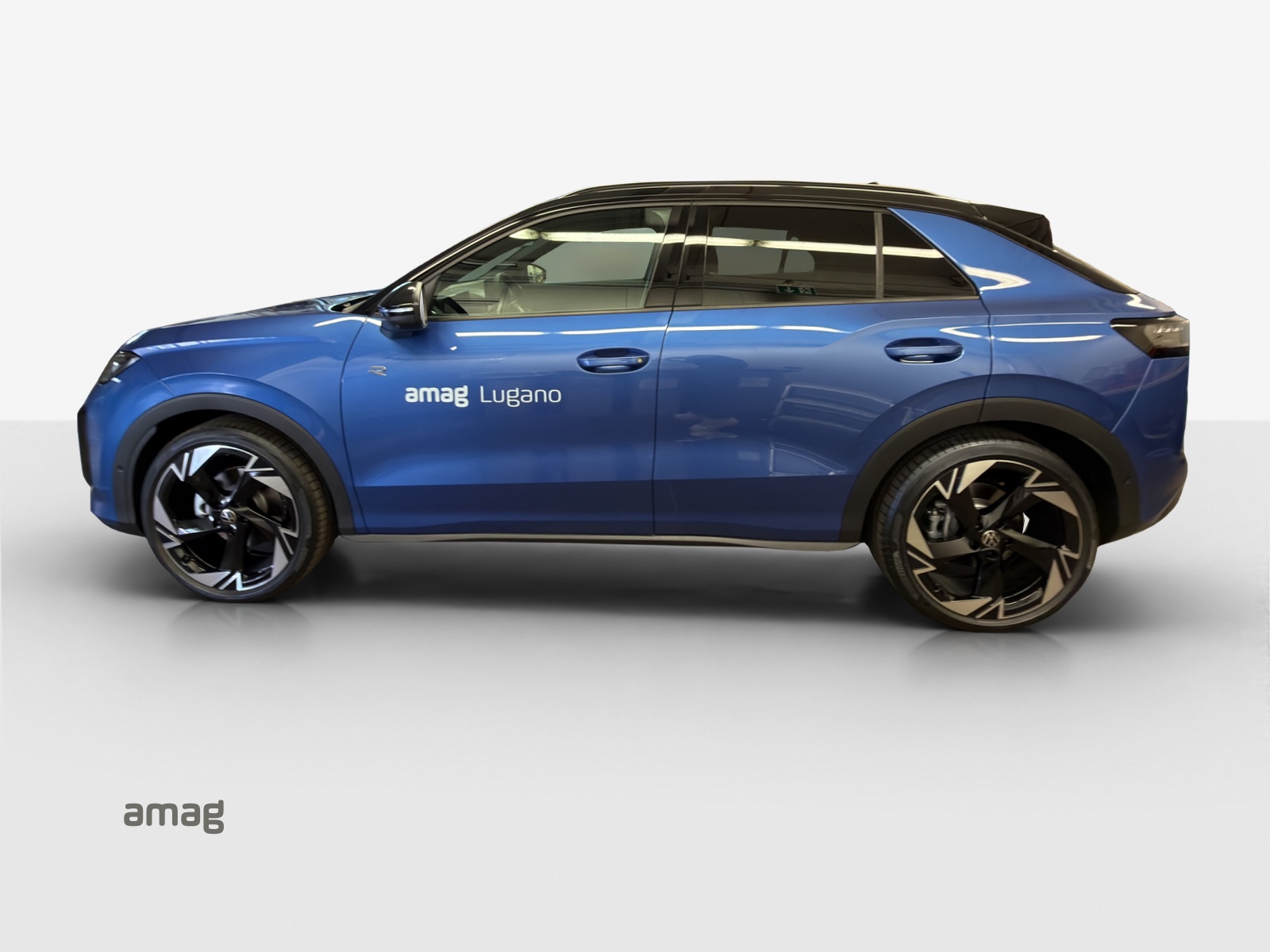 VW T-Roc 1.5 eTSI mHEV R-Line DSG-showroom-element-1