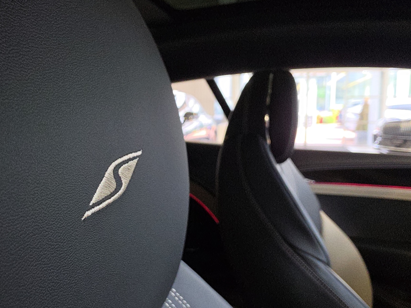 BENTLEY GT S V8 PHEV 680 CHV-image-17