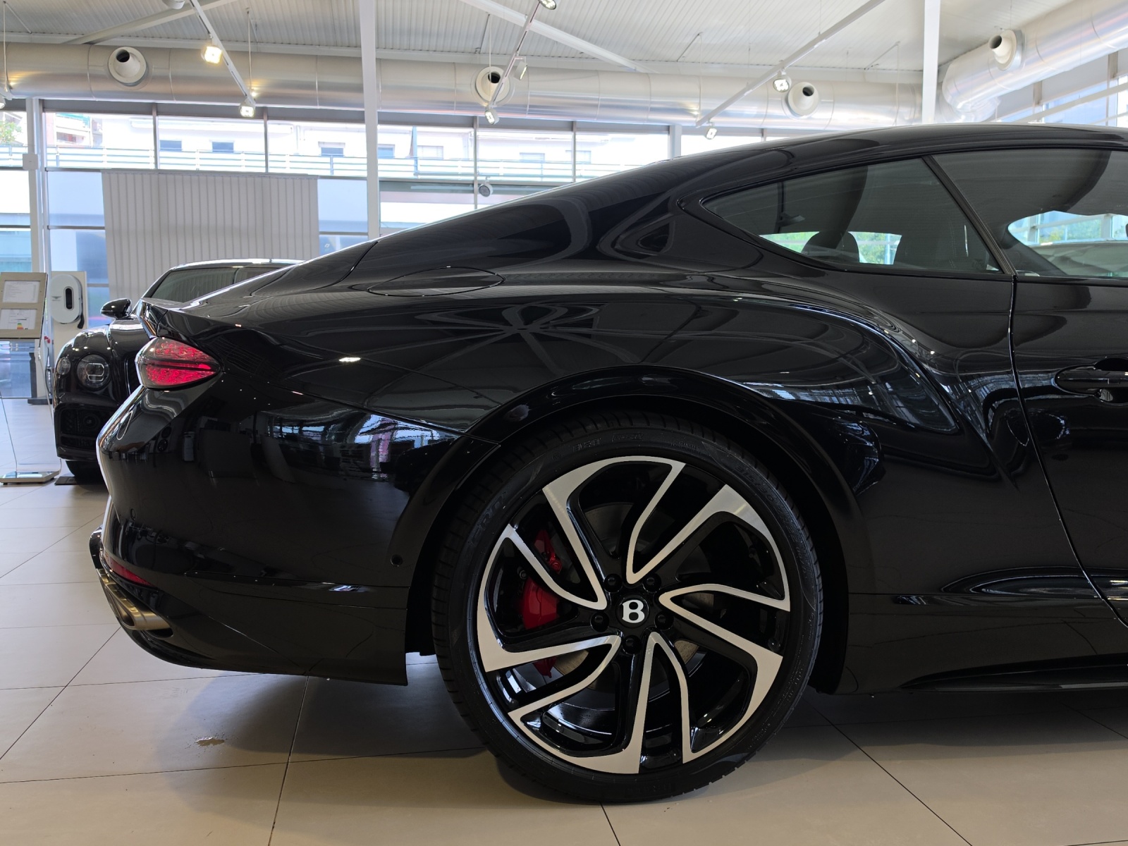 BENTLEY GT S V8 PHEV 680 CHV-image-15