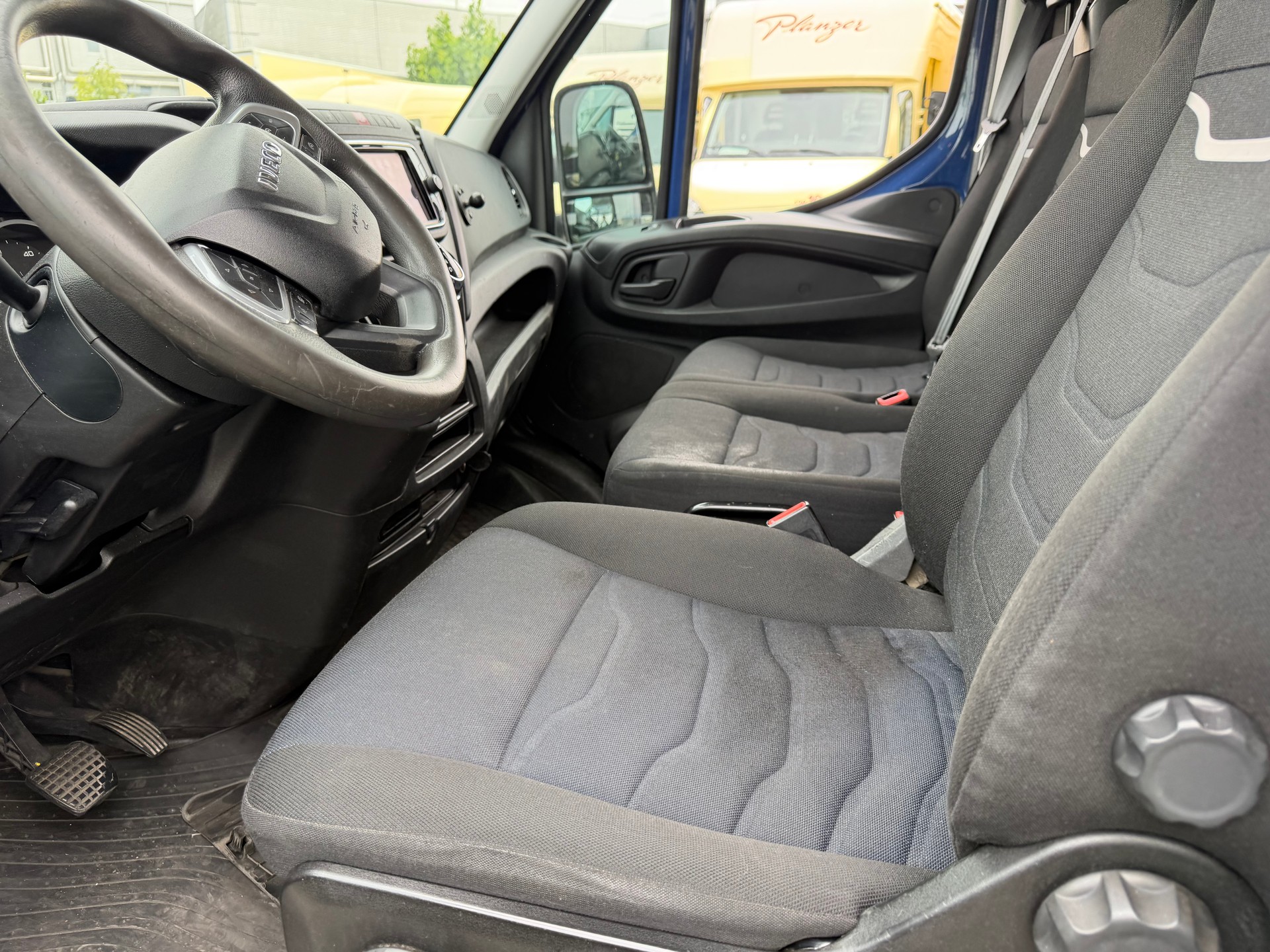 IVECO 35 S 18 A8-image-1