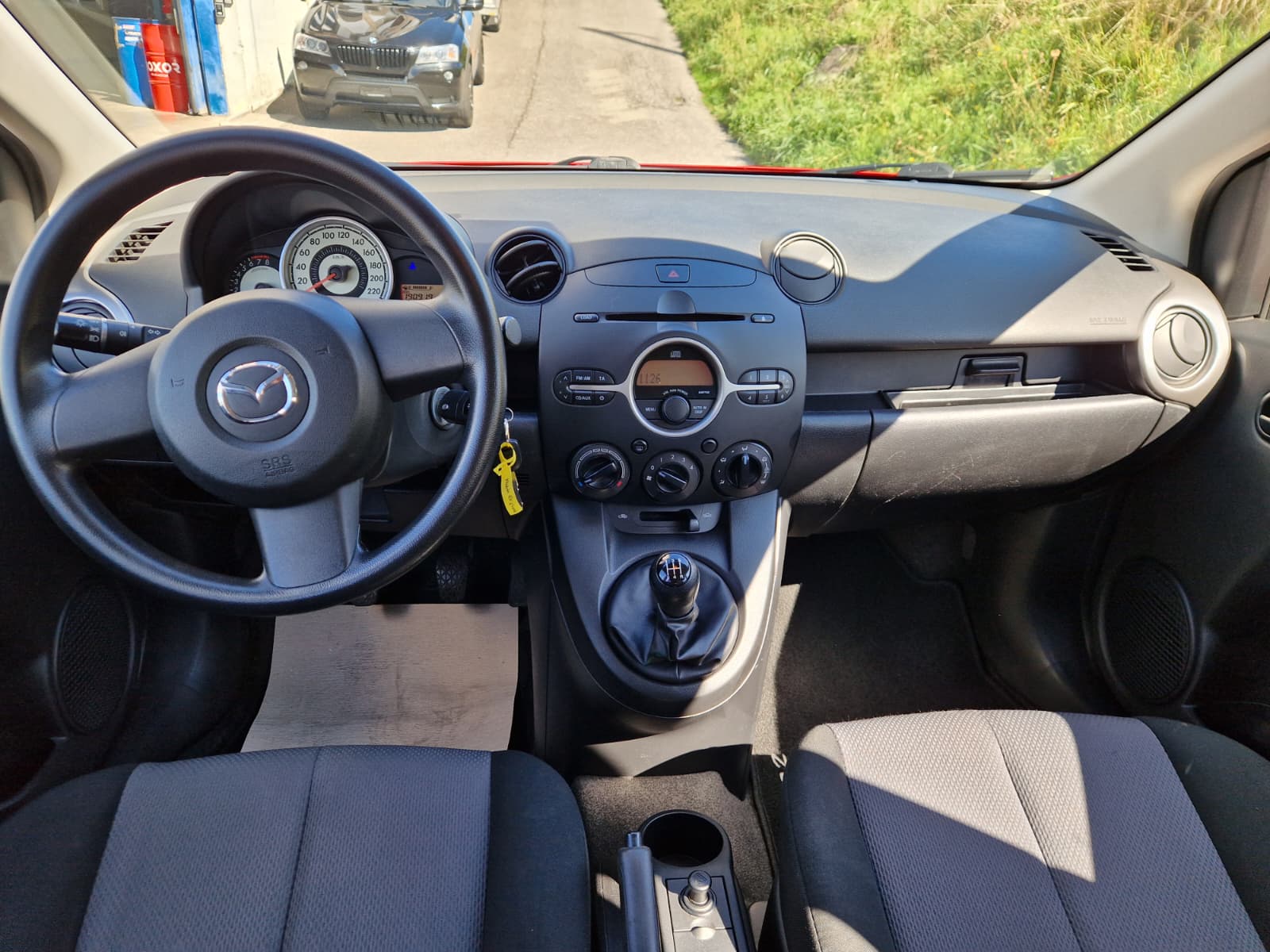 MAZDA 2 1.3i 16V Confort-image-7