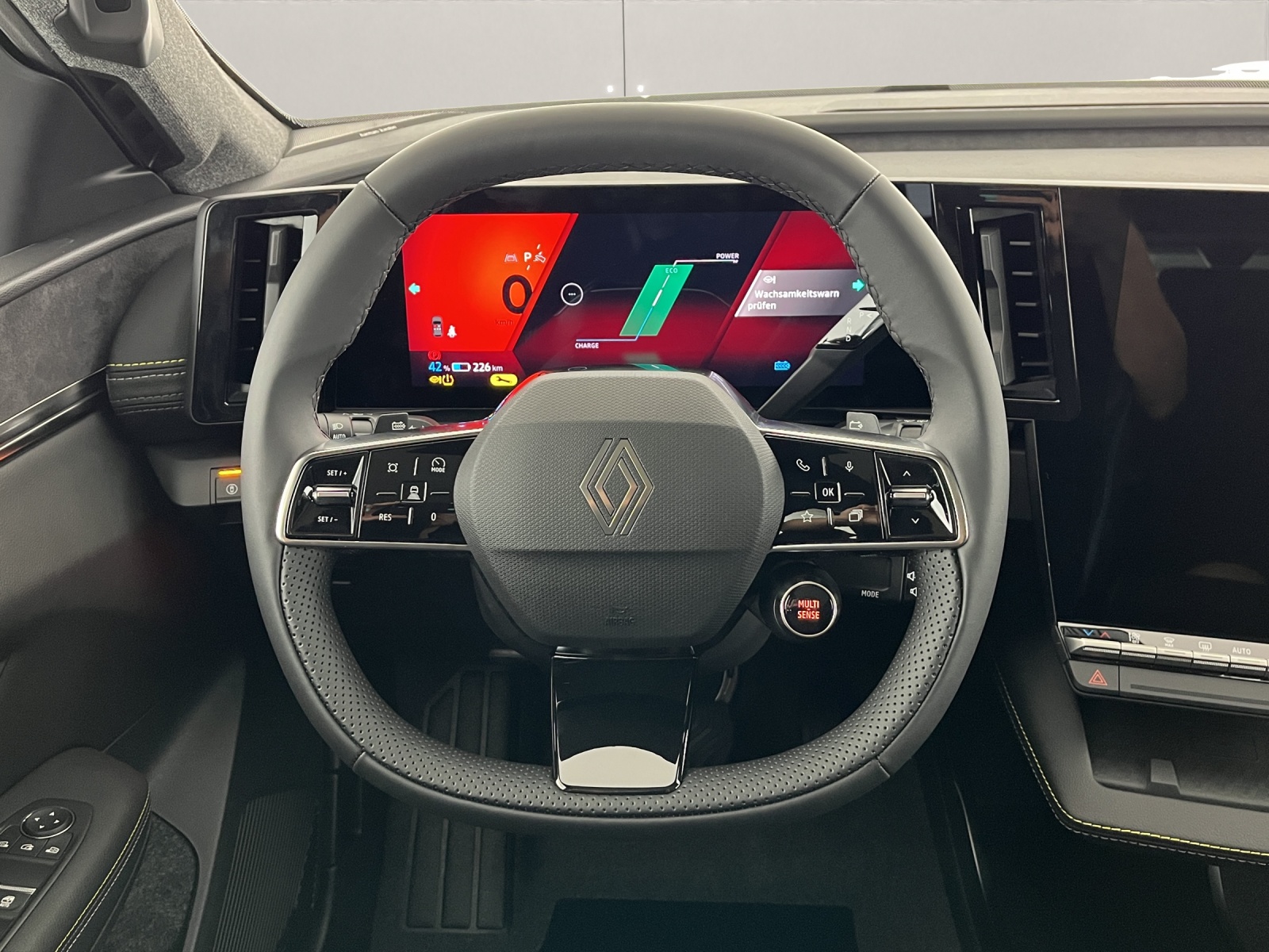 RENAULT Scénic E-Tech iconic-image-9