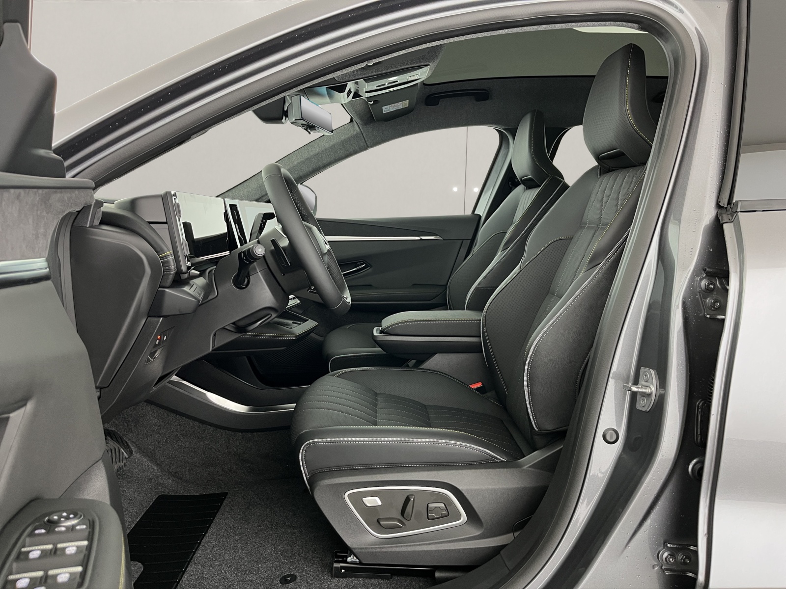 RENAULT Scénic E-Tech iconic-image-7