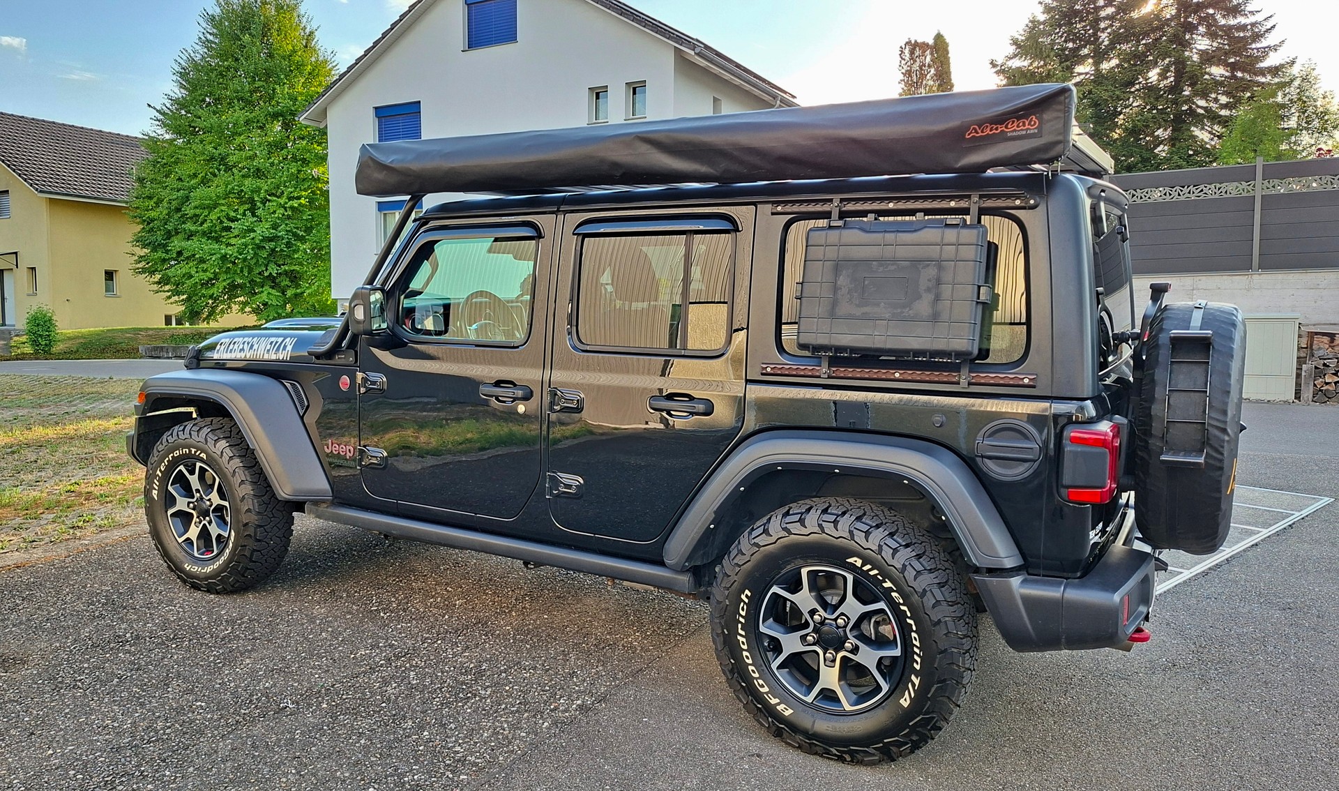 JEEP 2.0 Turbo Rubicon Unlimited-image-1