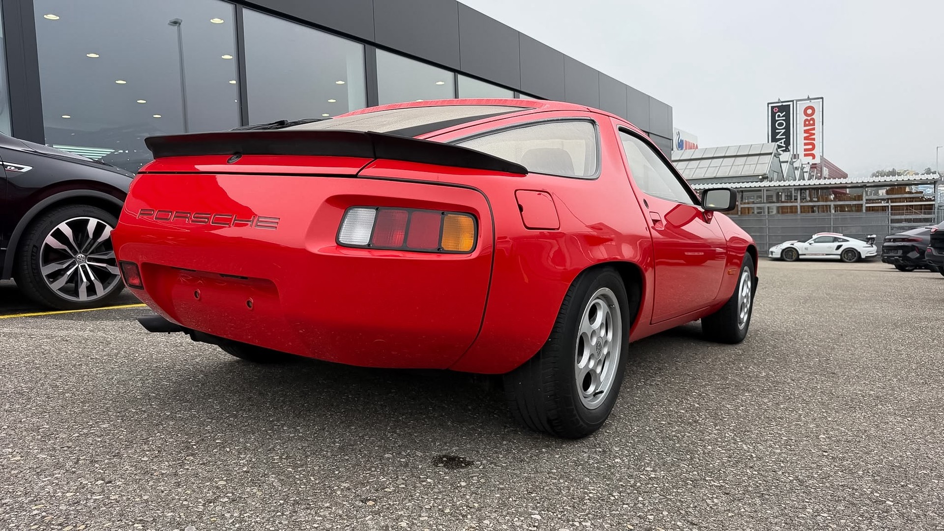 PORSCHE 928-image-8