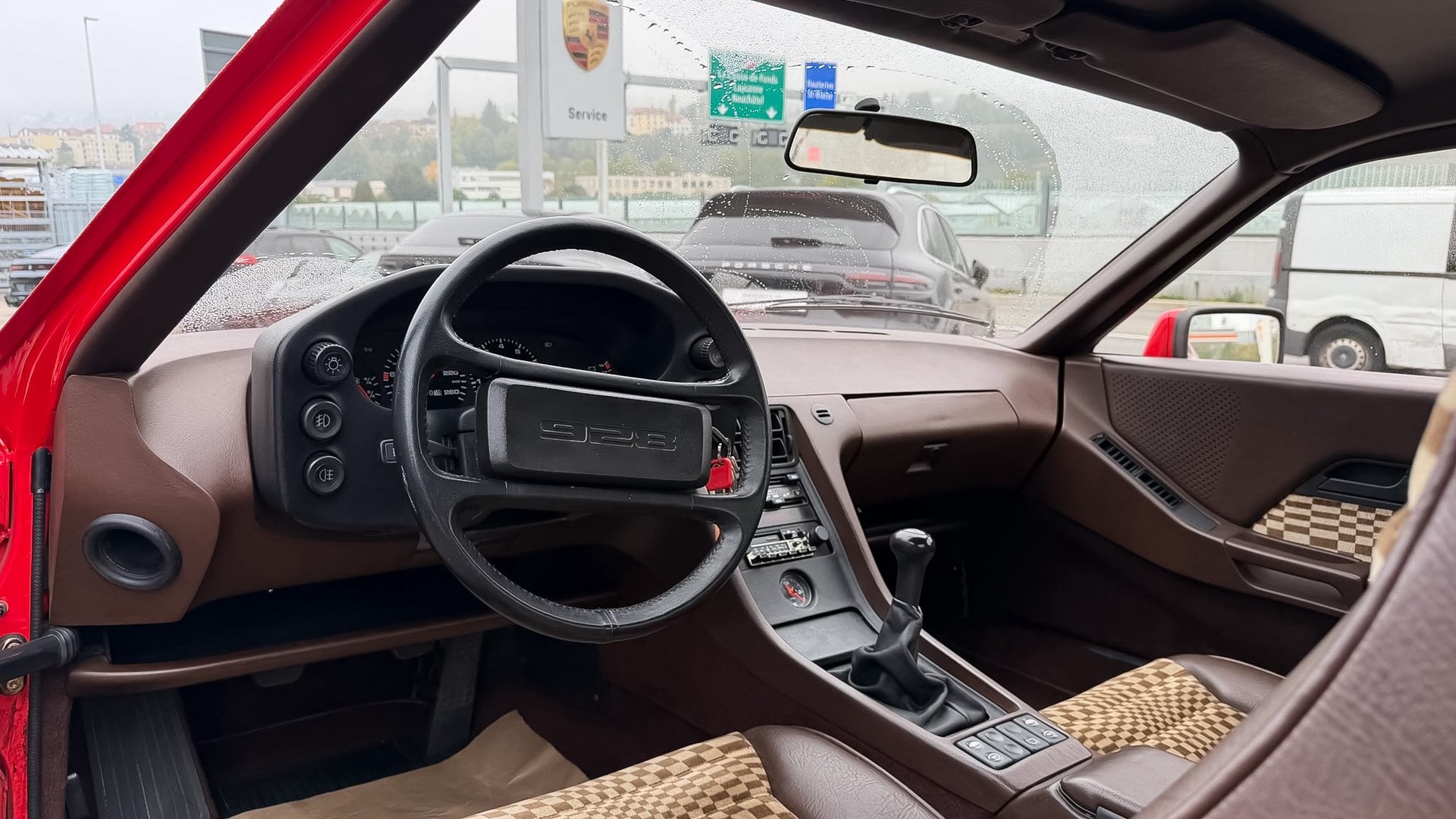 PORSCHE 928-image-12