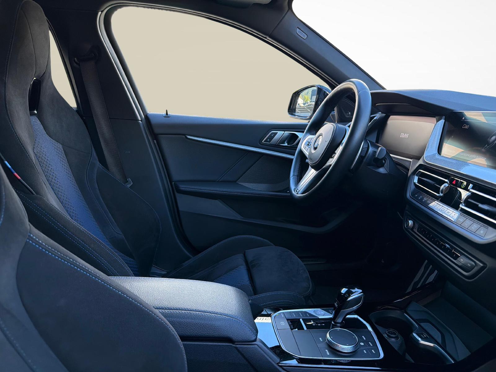 BMW M135i xDrive-image-18