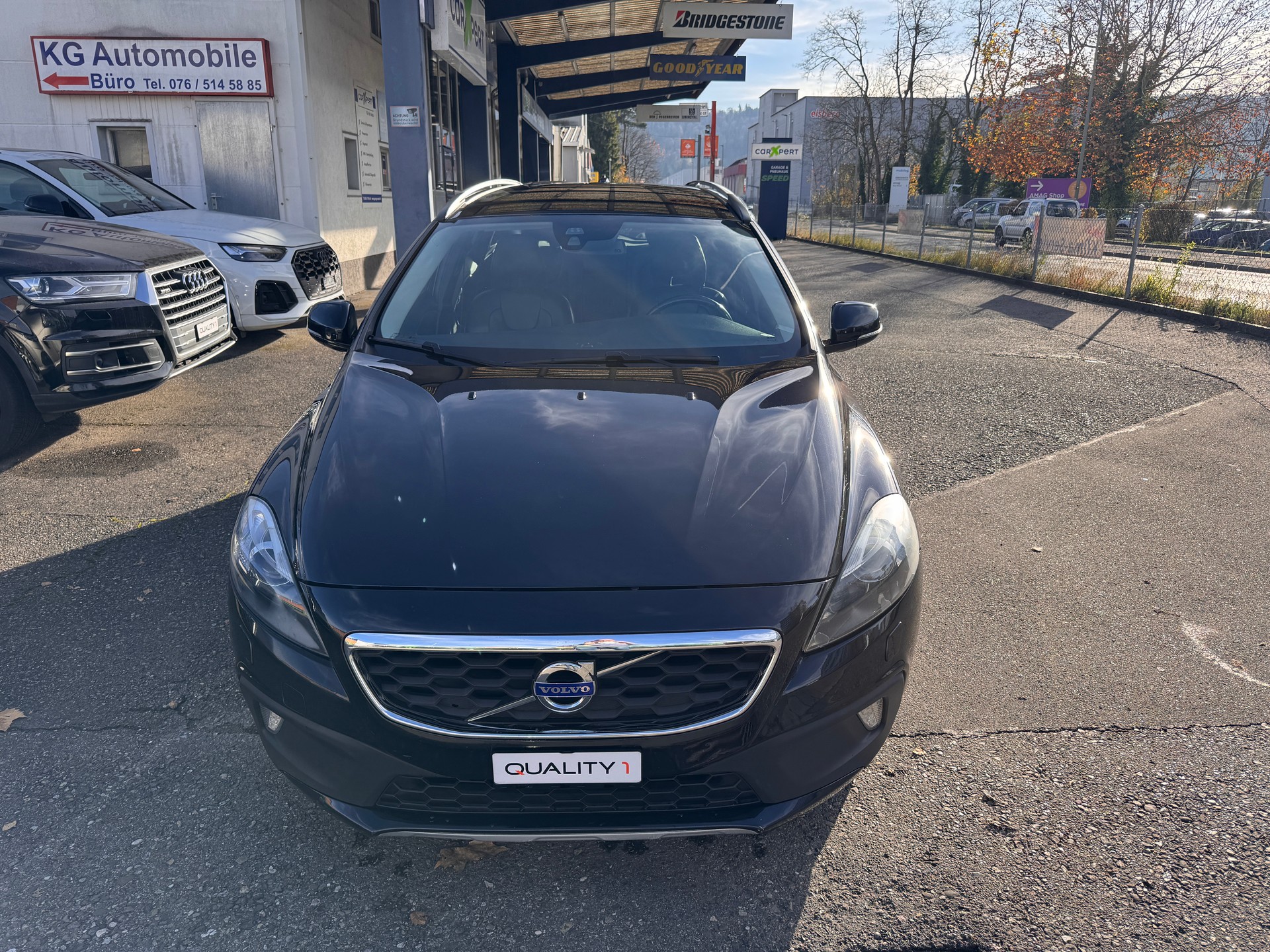 VOLVO V40 Cross Country T4 2.0 AWD Summum Geartronic-image-1