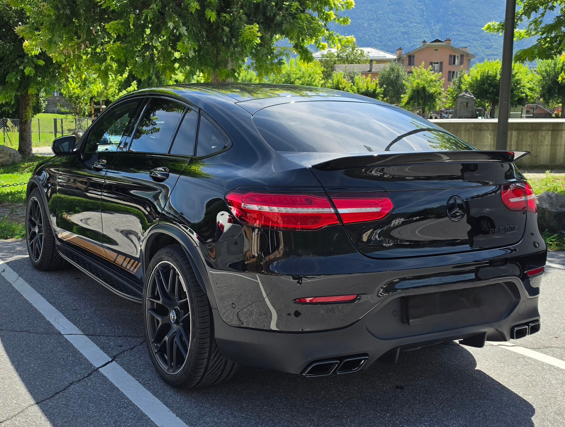 MERCEDES-BENZ GLC 63 S AMG 4m+-image-1