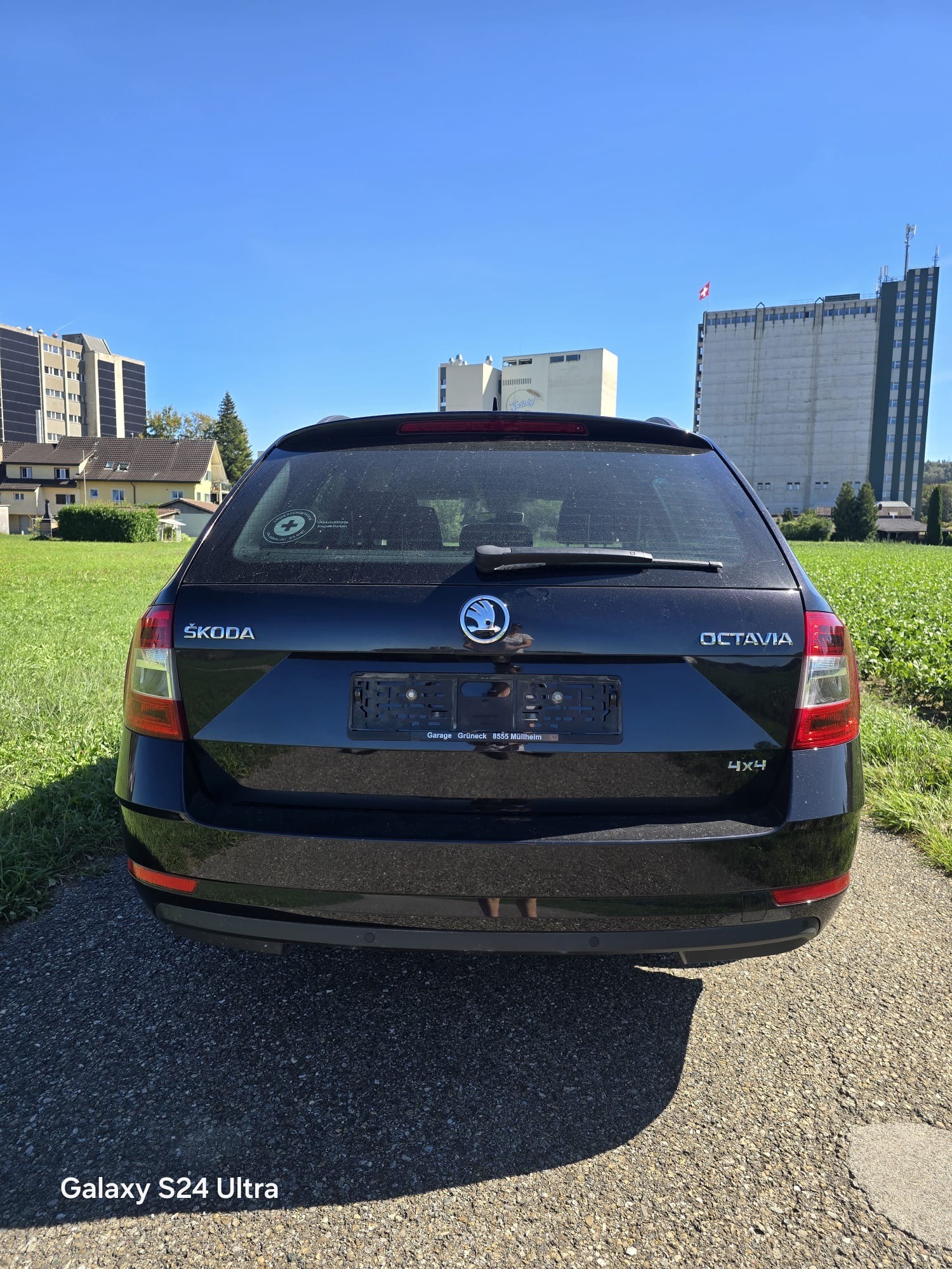 SKODA Octavia Combi 2.0 TDI Ambition 4x4 DSG-image-7