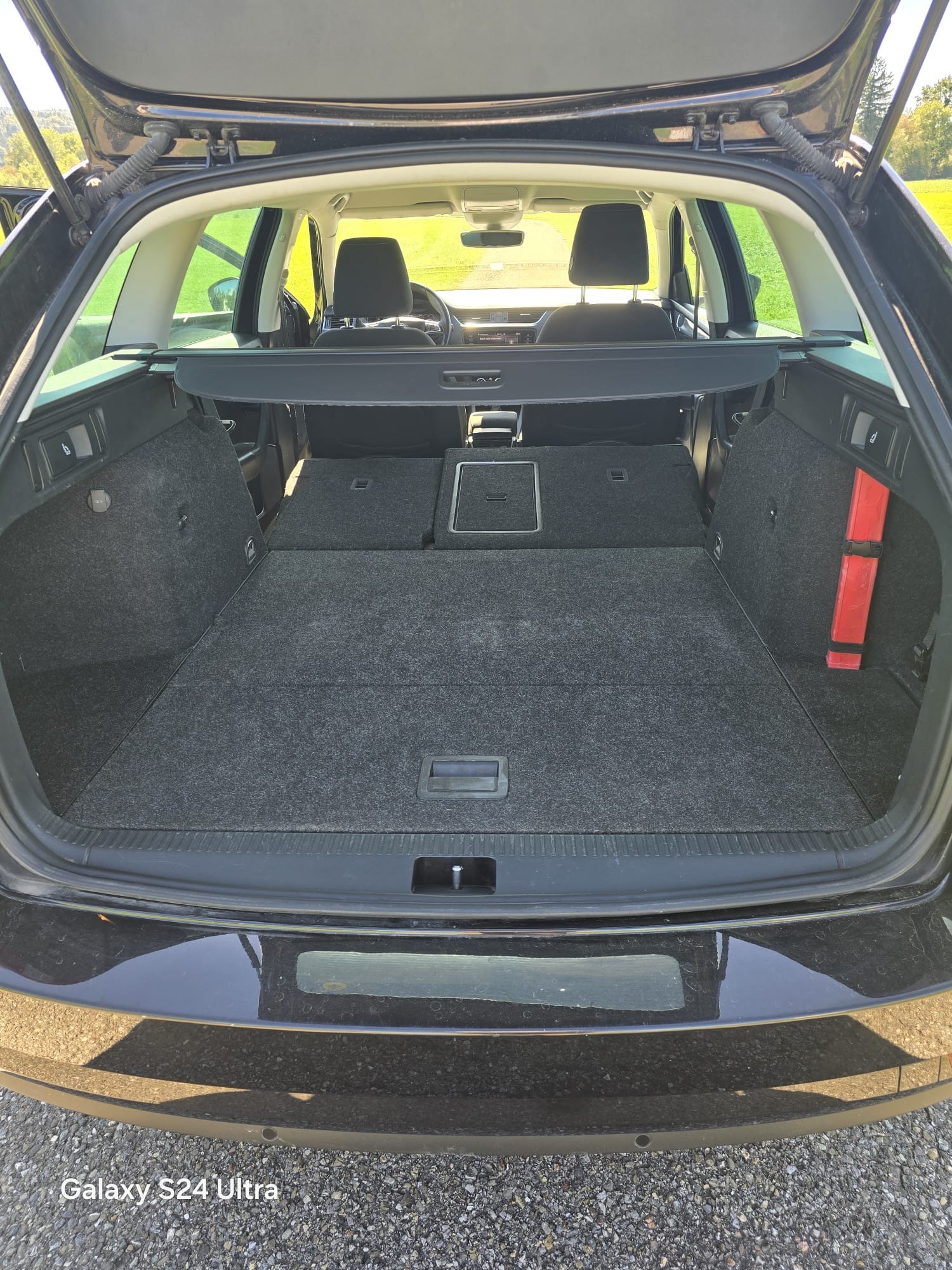 SKODA Octavia Combi 2.0 TDI Ambition 4x4 DSG-image-14