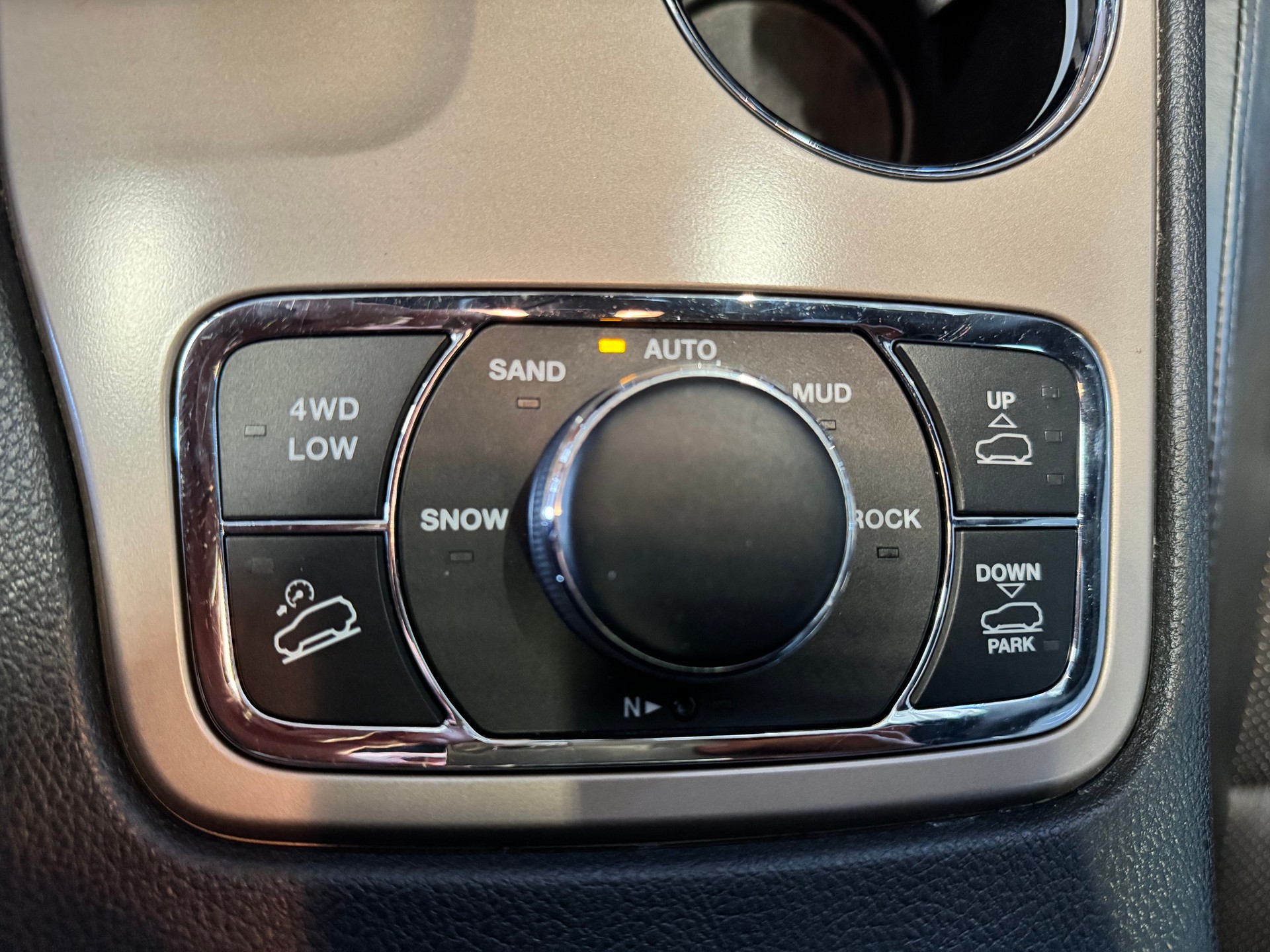JEEP Grand Cherokee 3.0 CRD Summit Automatic-image-15