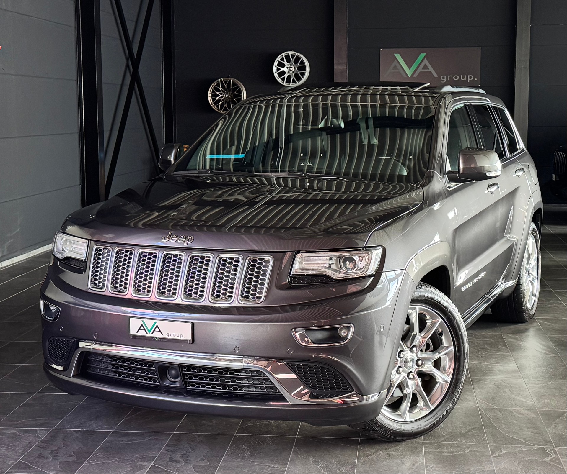 JEEP Grand Cherokee 3.0 CRD Summit Automatic-image-0