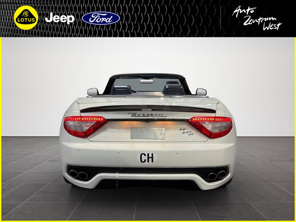 MASERATI Grancabrio 4.7 V8-image-3