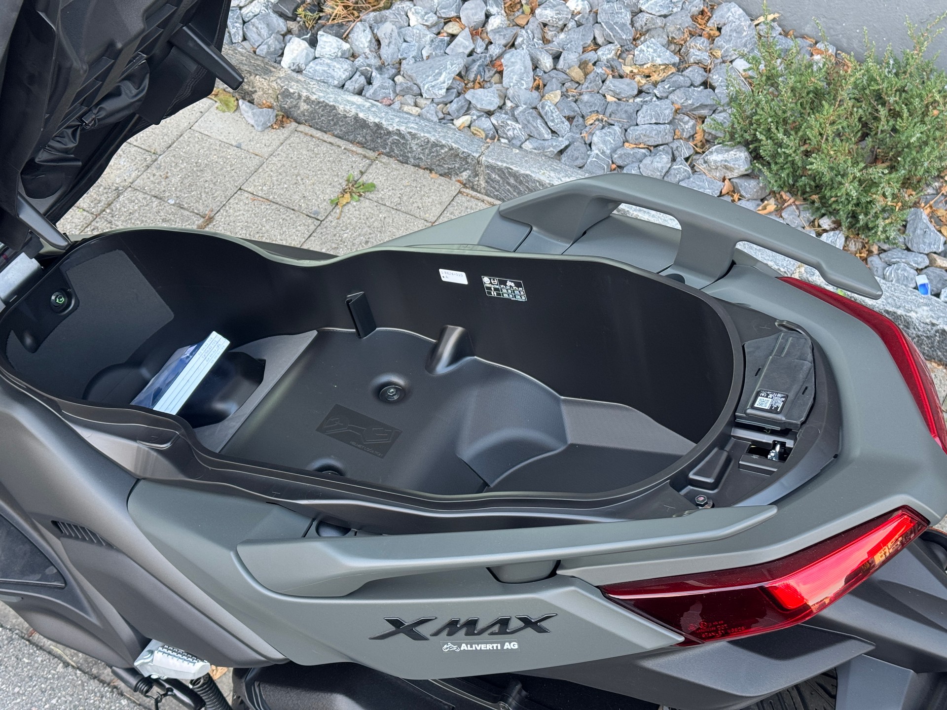 YAMAHA X-Max 300-image-6