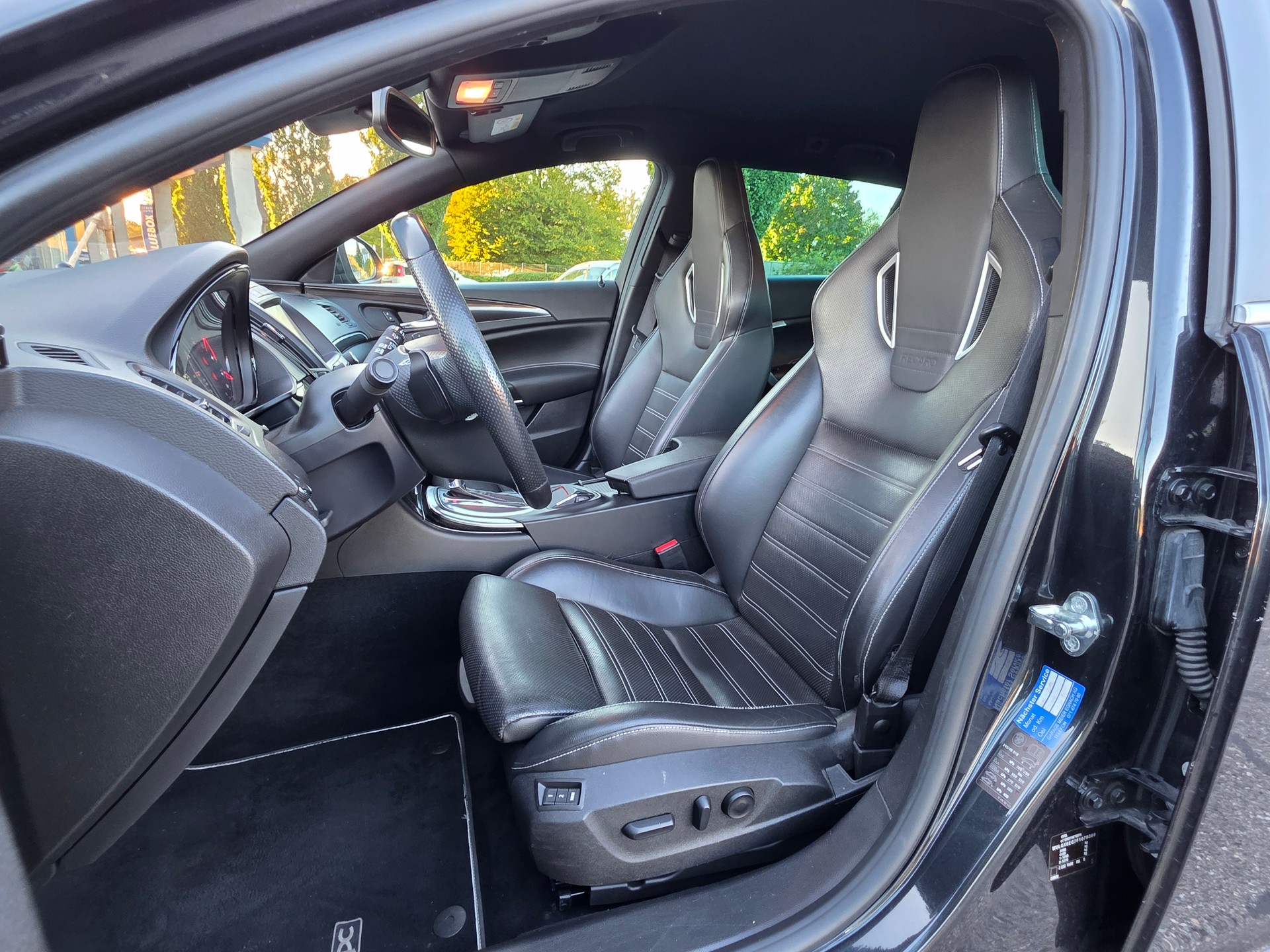 OPEL Insignia Sports Tourer 2.8 Turbo OPC 4WD Automatic-image-10