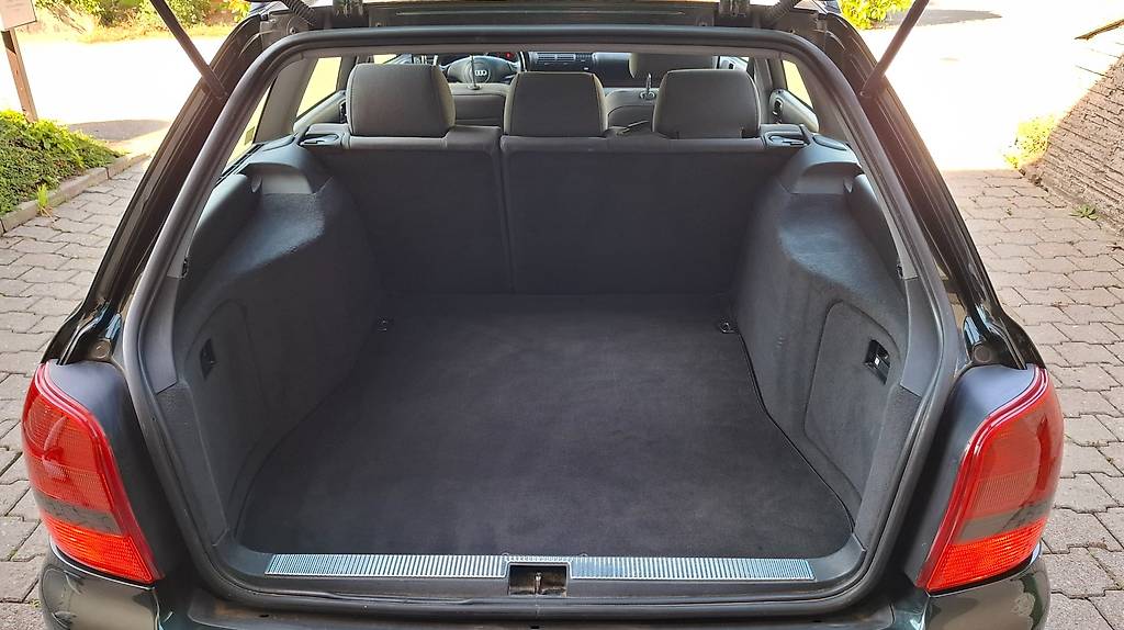 AUDI A4-image-4