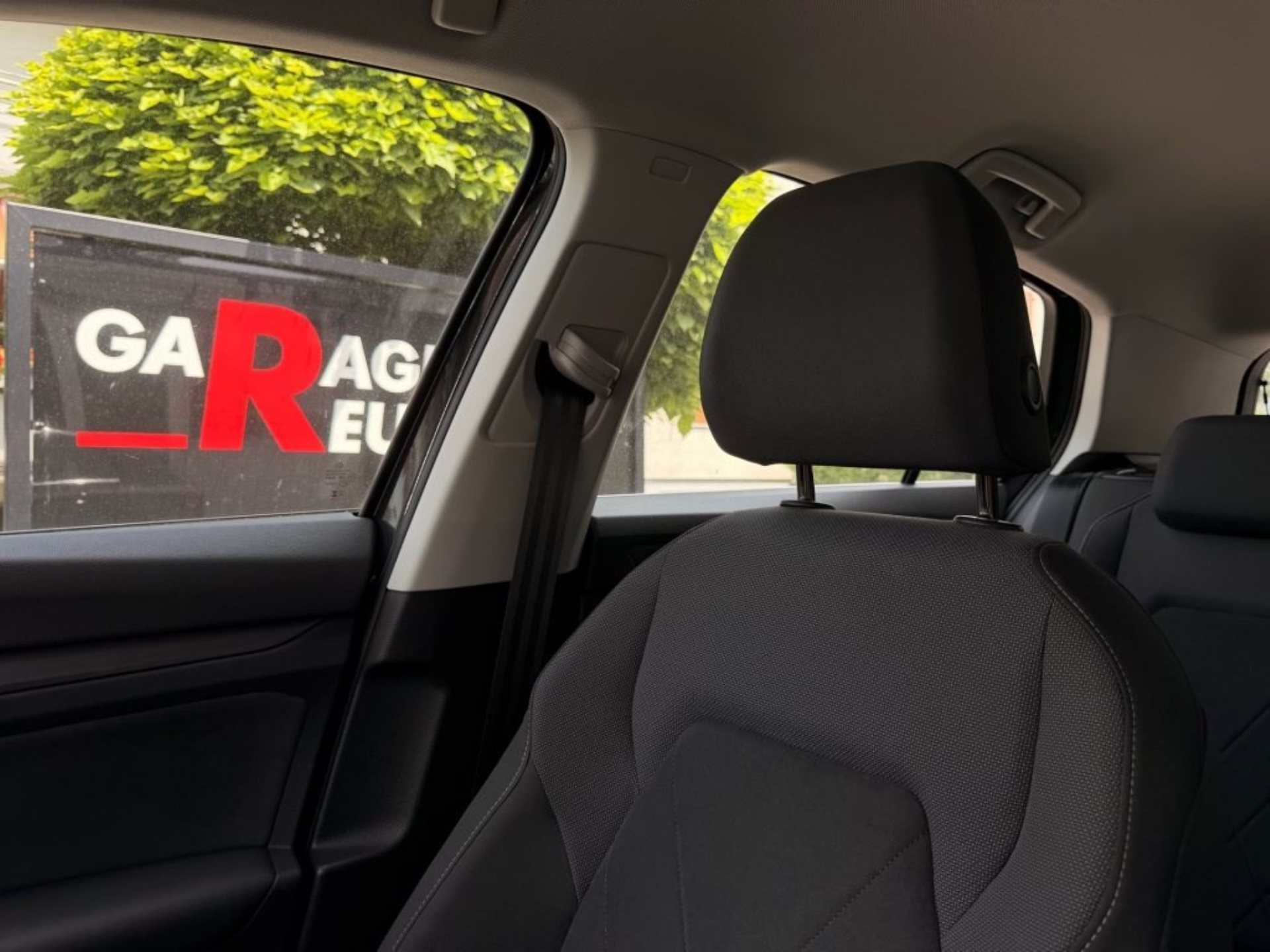VW Golf 2.0 TSI 190PS DSG STYLE-image-24