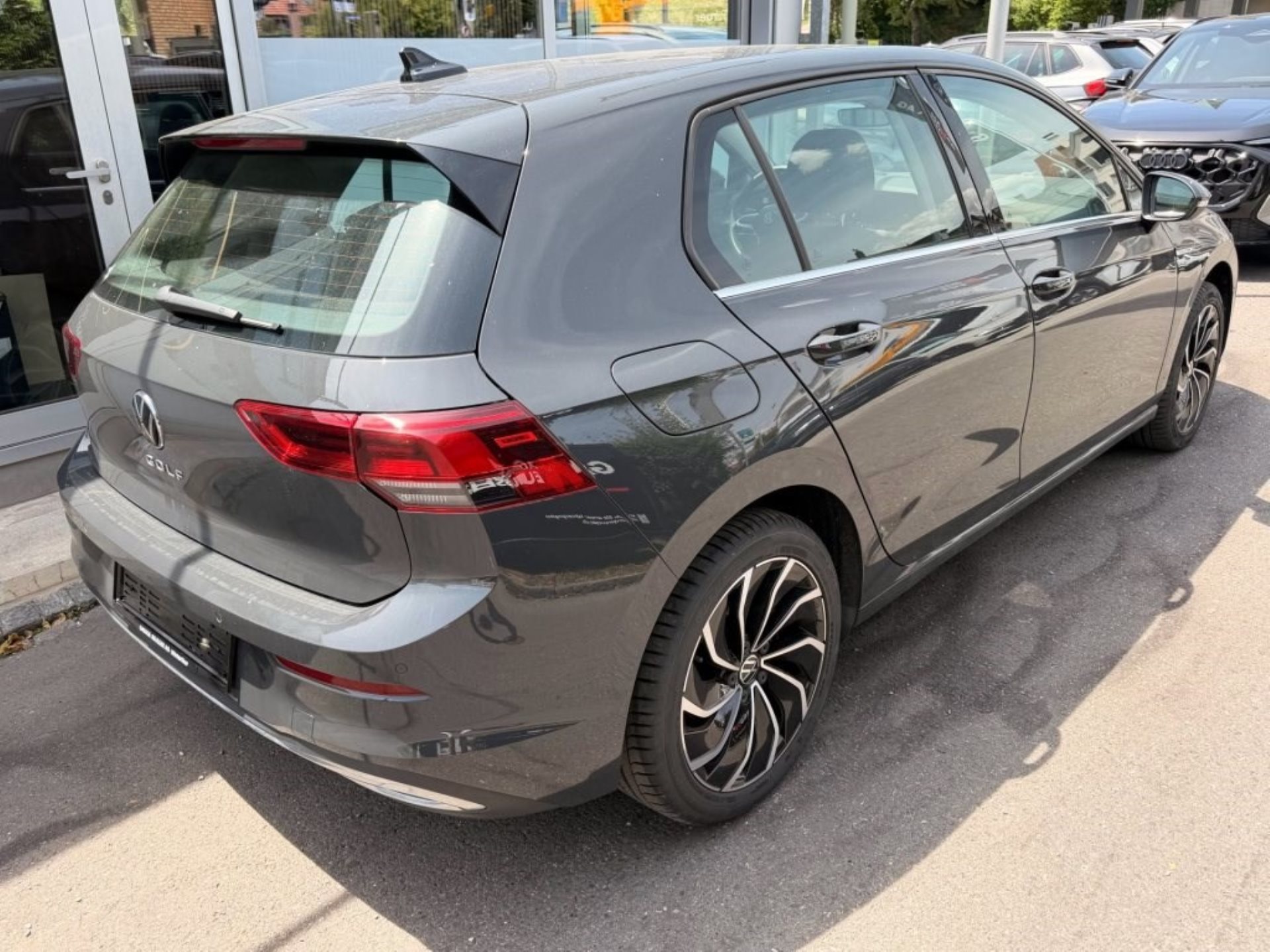 VW Golf 2.0 TSI 190PS DSG STYLE-image-3