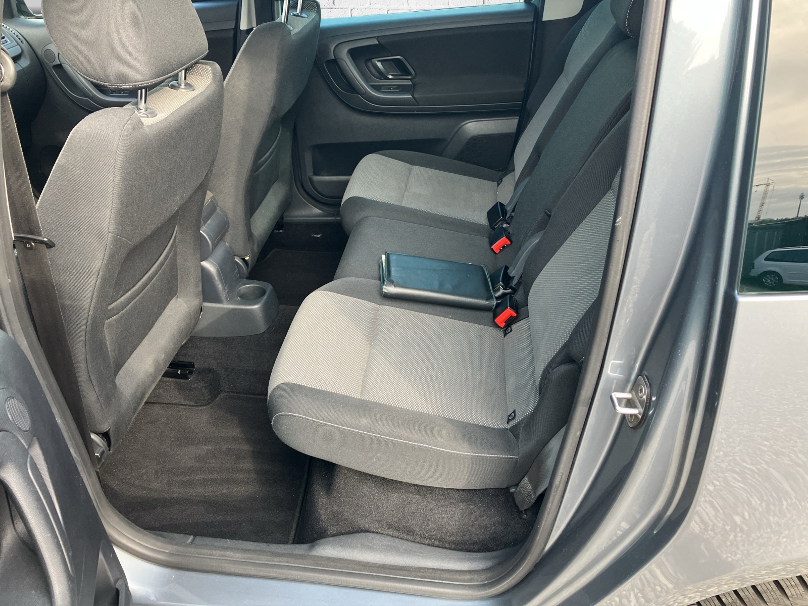 SKODA Roomster 1.2 TSI Style DSG-image-9