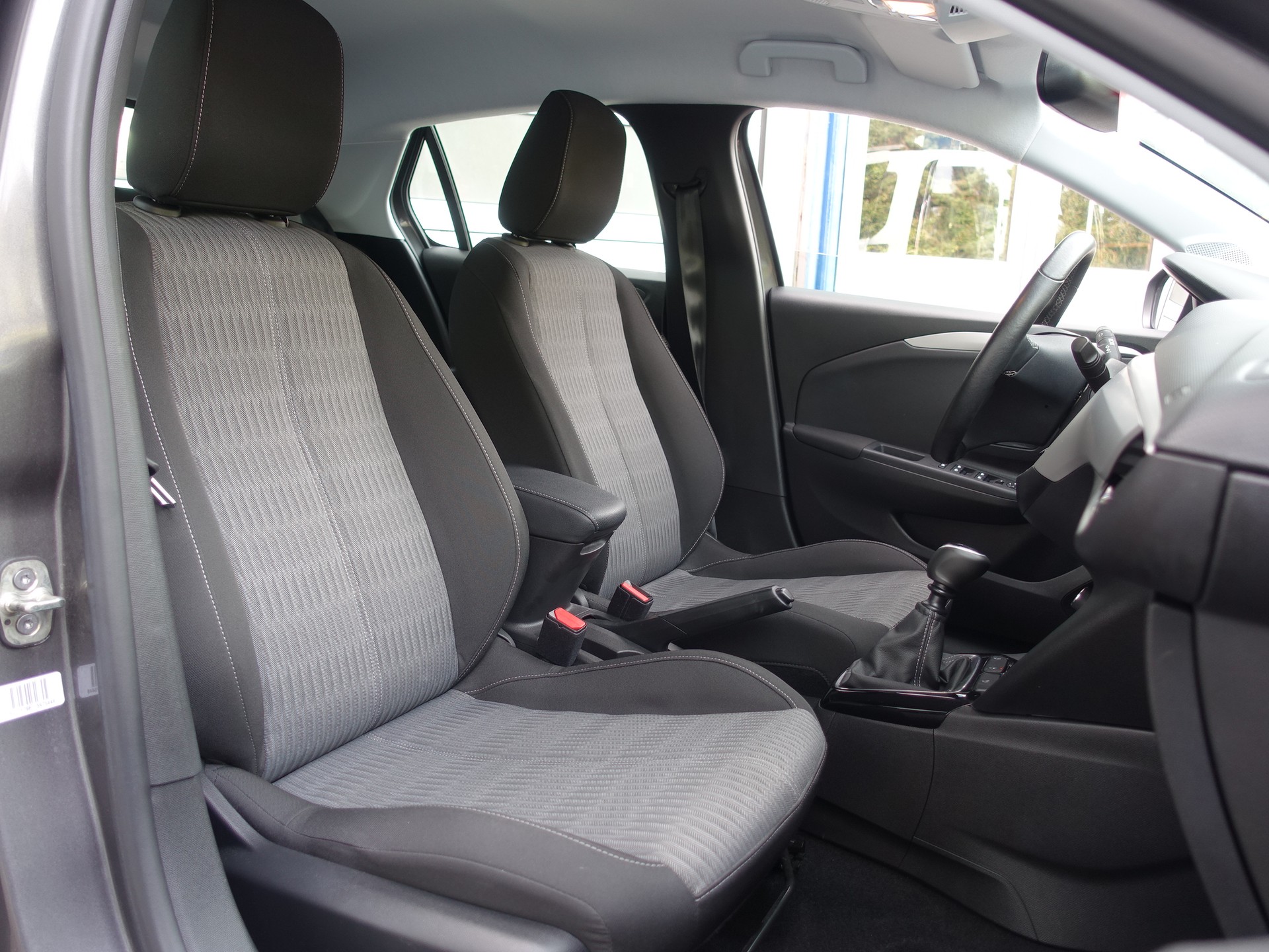 OPEL Corsa 1.2 TP Edition-image-8