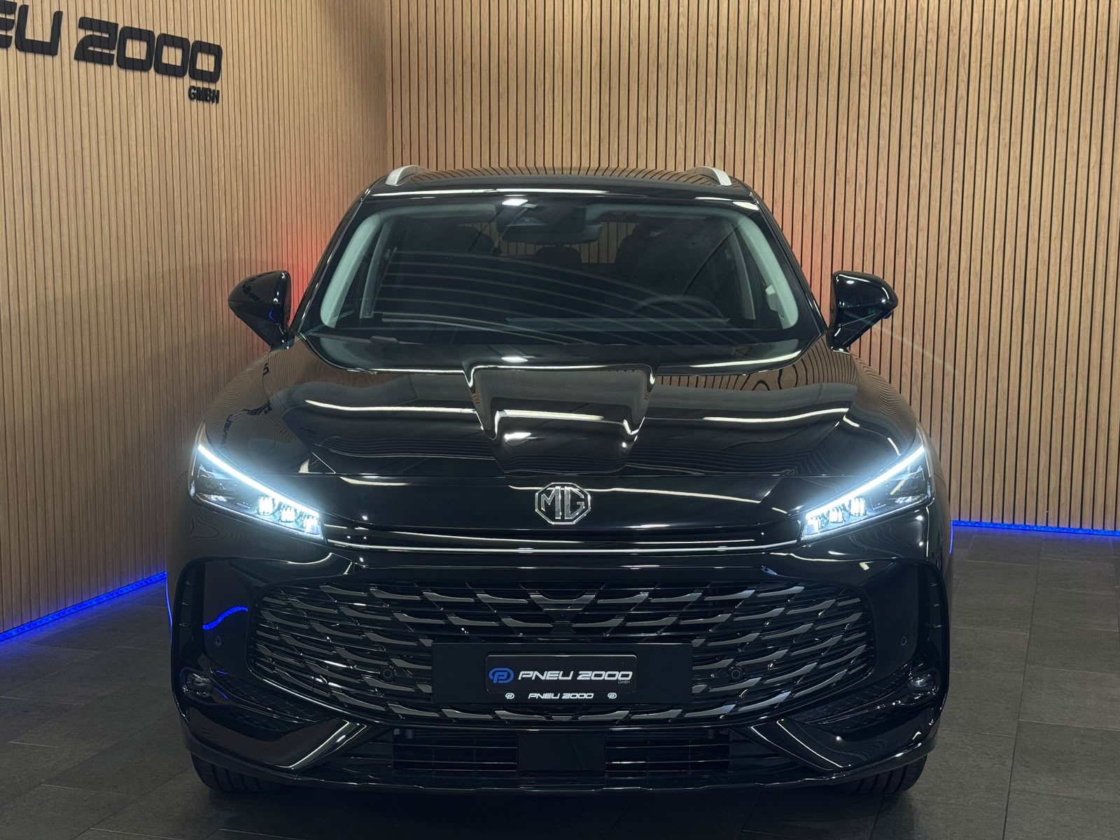 MG HS 1.5 Vollhybrid Luxury-image-2