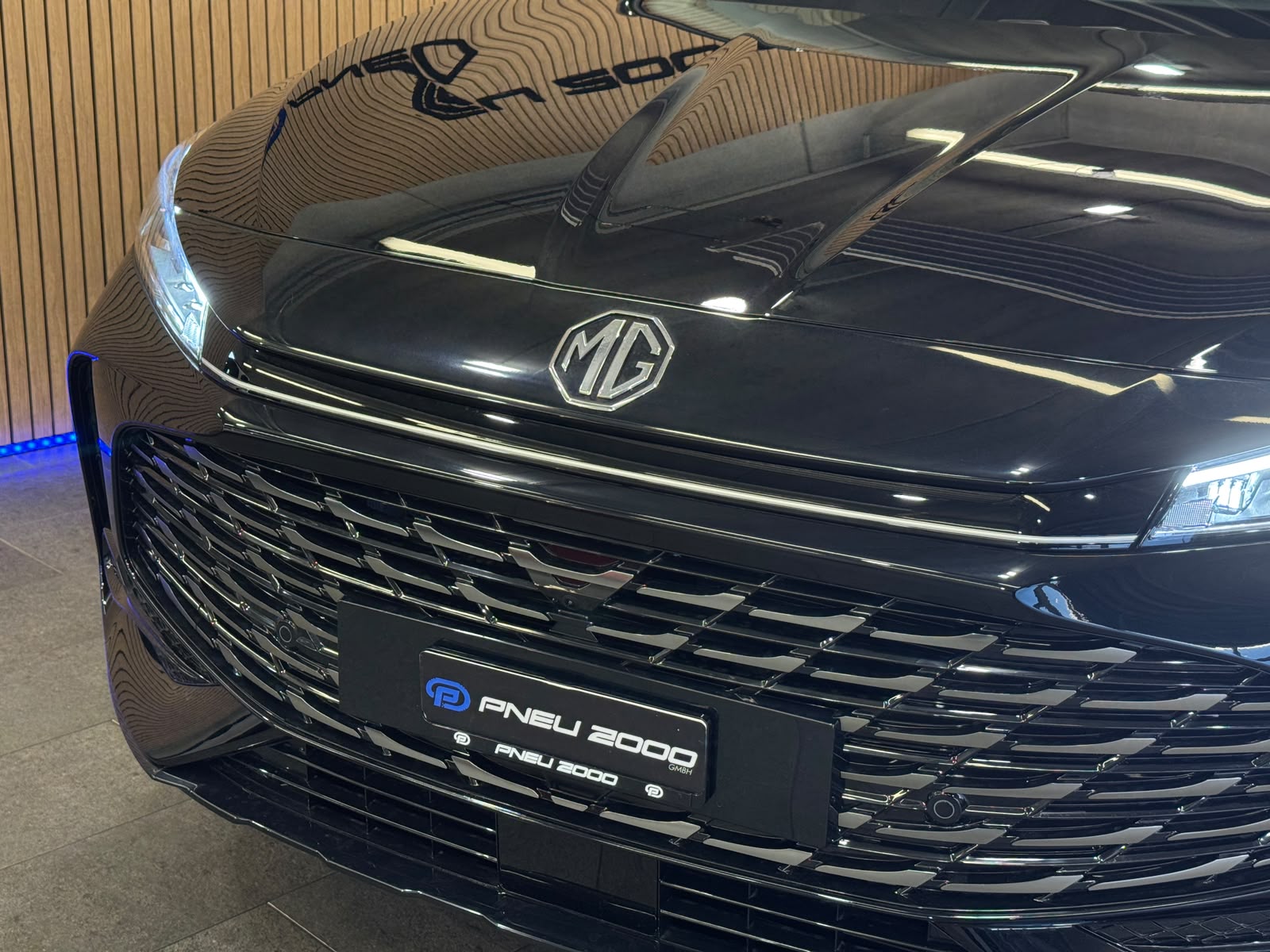 MG HS 1.5 Vollhybrid Luxury-image-3