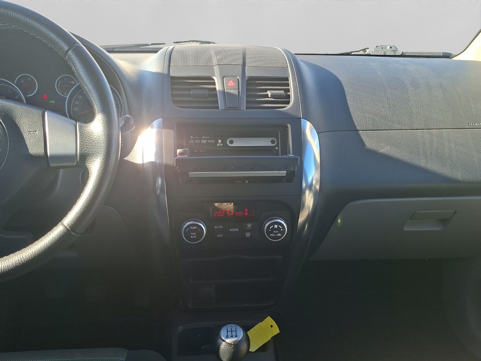 SUZUKI SX4 1.6 16V GL Top 4WD-image-15