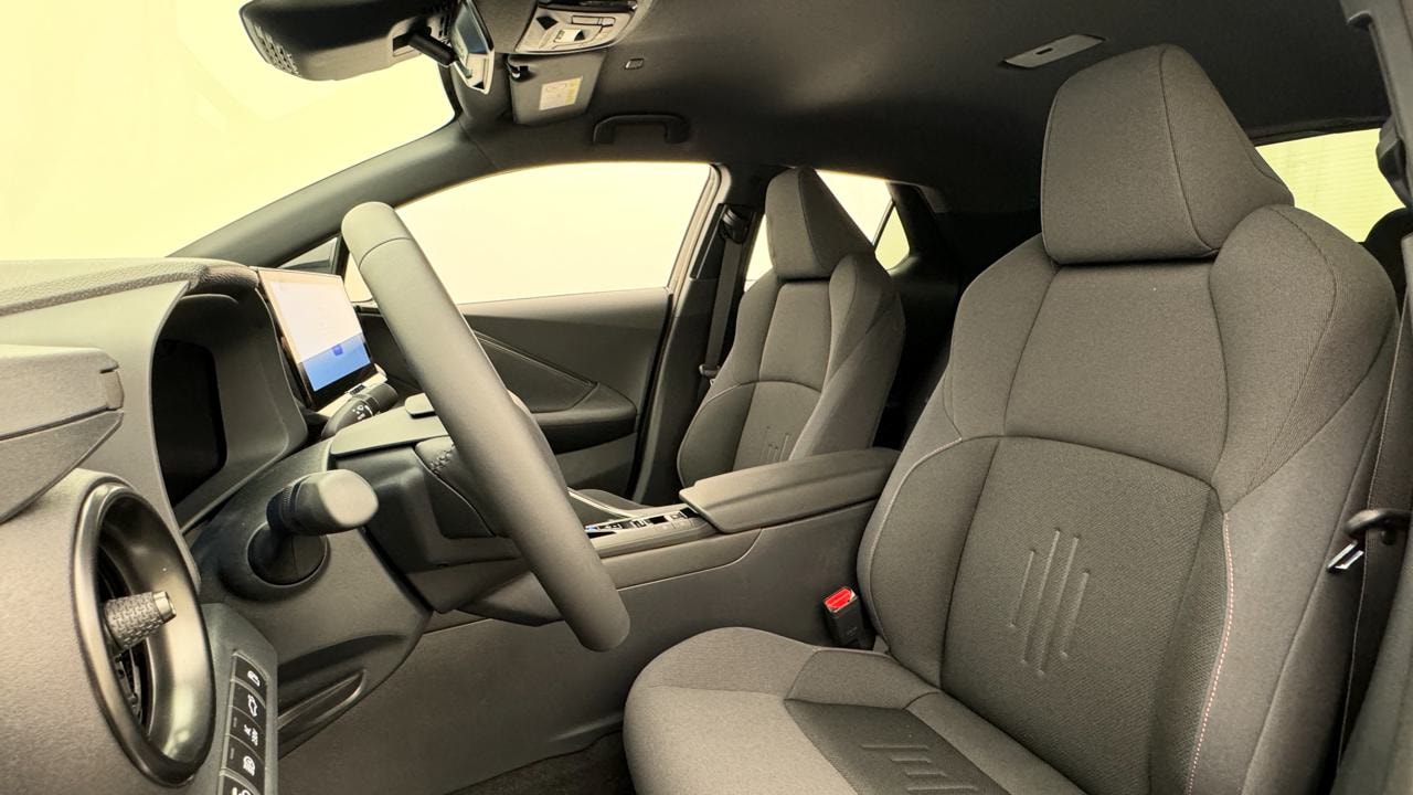 TOYOTA C-HR 2.0 PHEV CVT Style-image-5