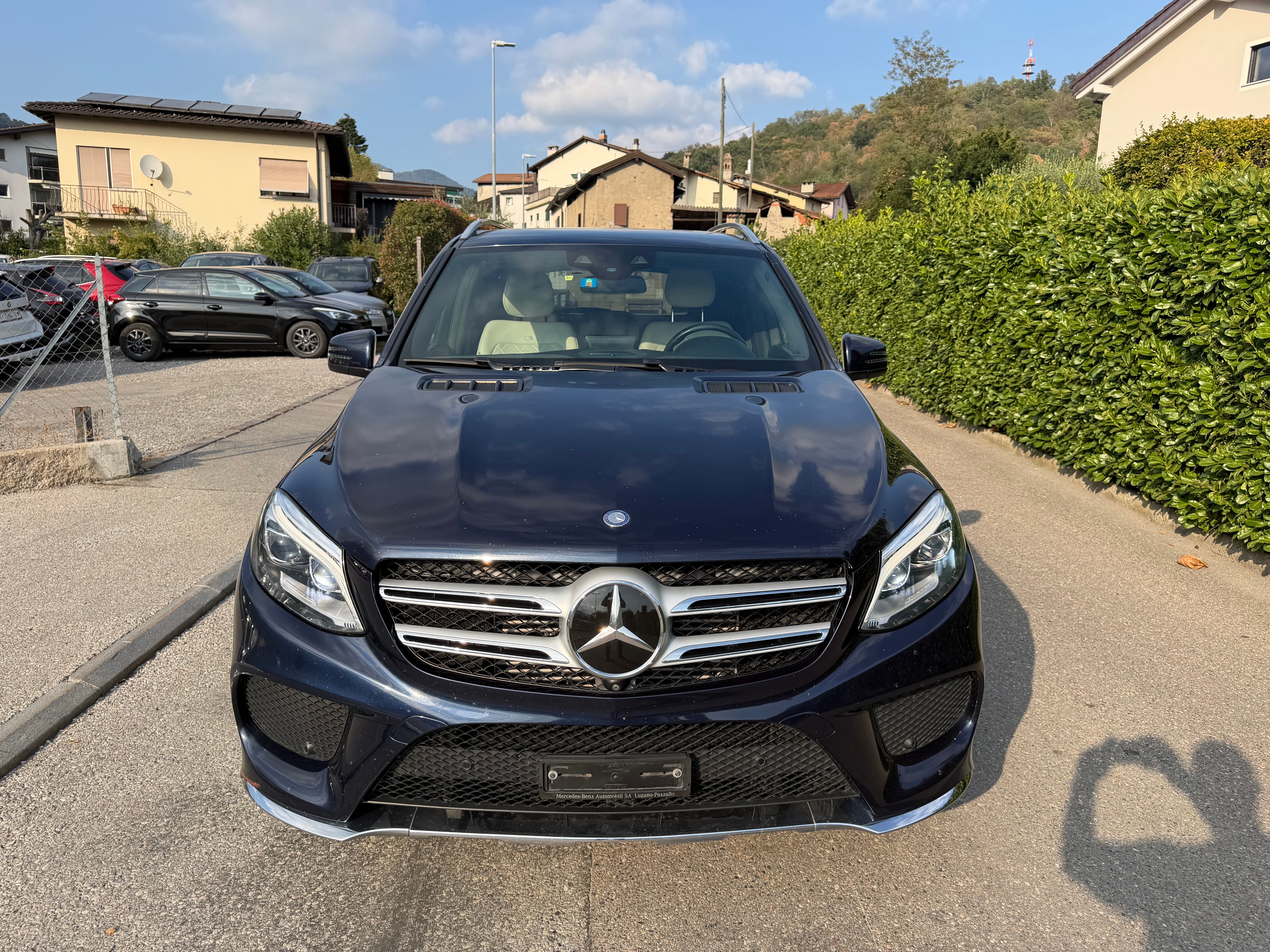 Car photo