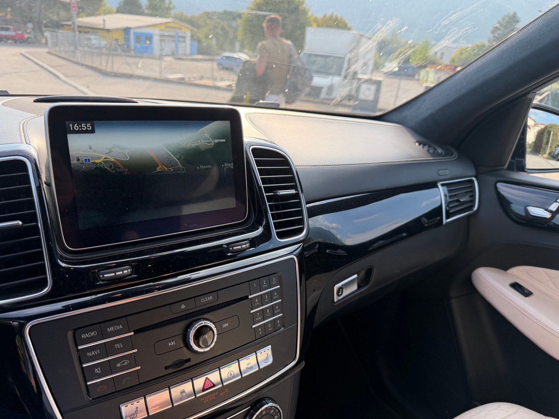 MERCEDES-BENZ GLE 350 d Executive 4Matic 9G-Tronic-image-11