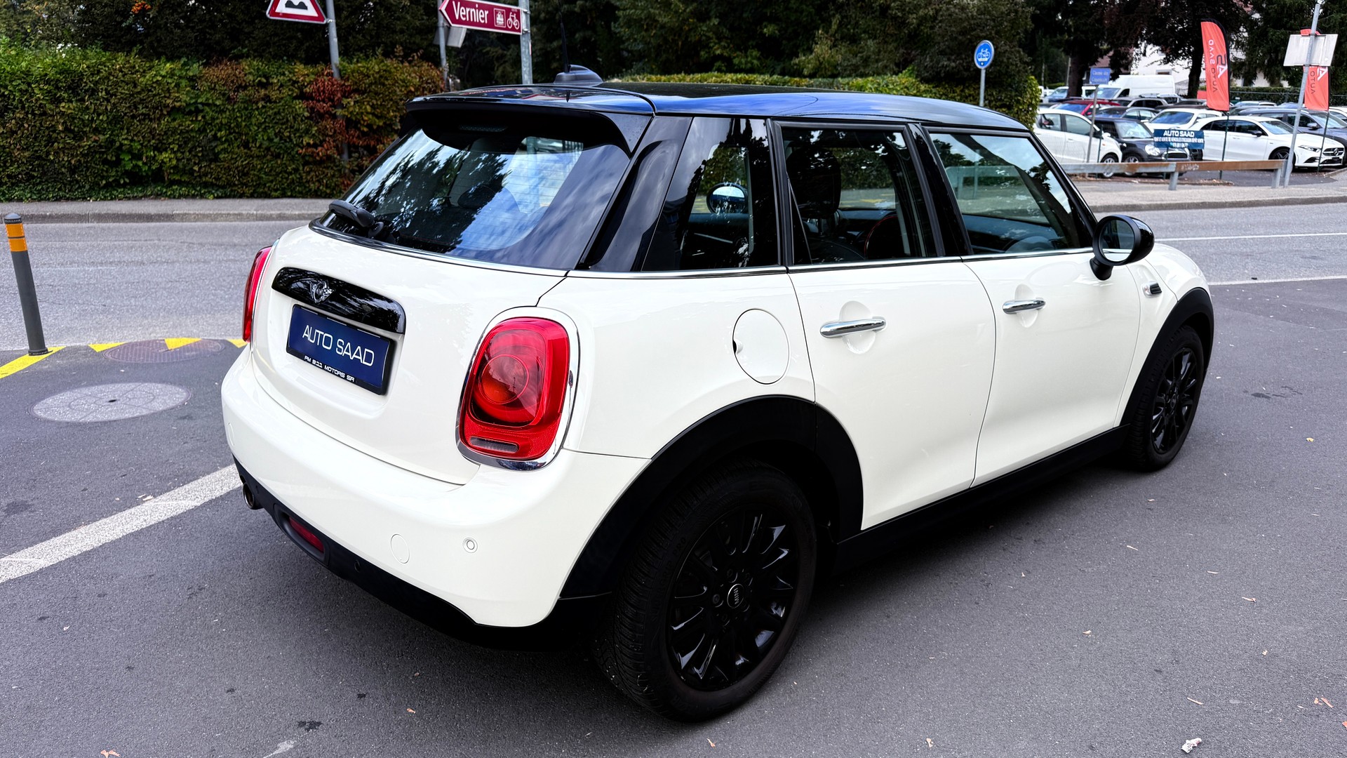 MINI Cooper-image-4