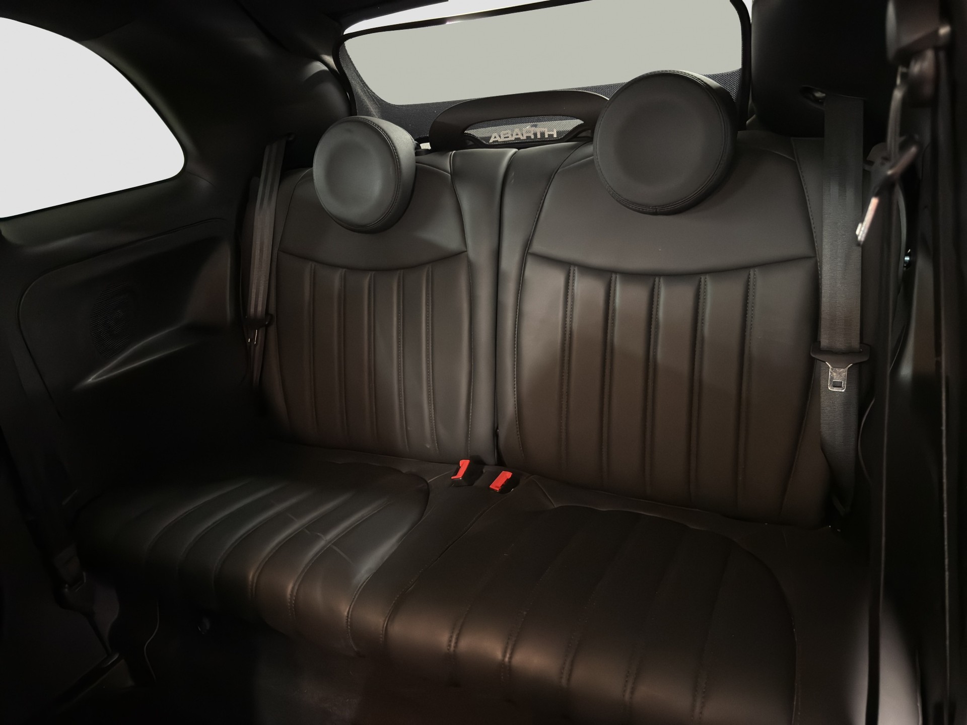 FIAT 595 C Abarth 1.4 T-Jet 165 Turismo-image-10