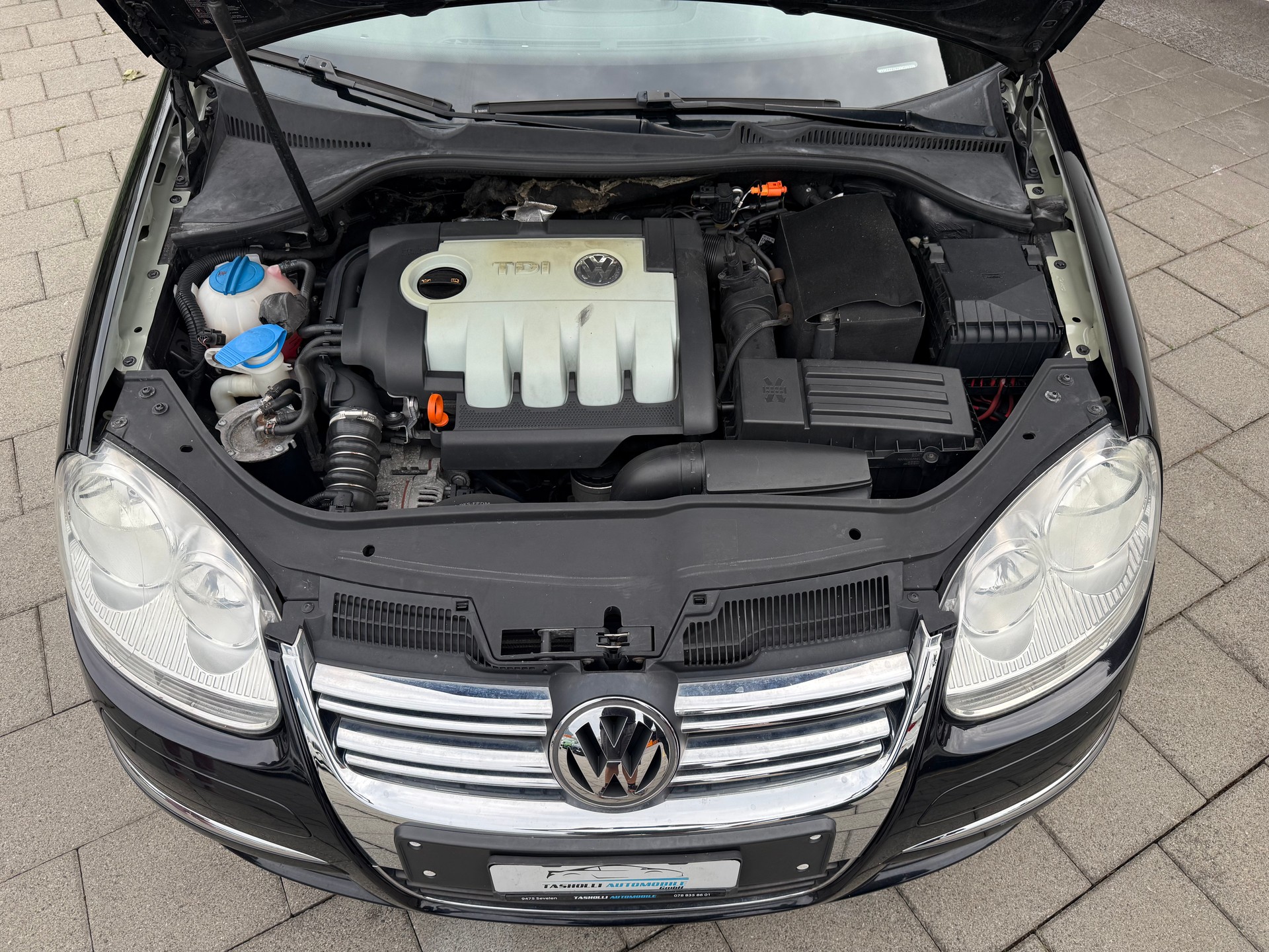 VW Golf Variant 1.9 TDI Trendline 4Motion-image-19