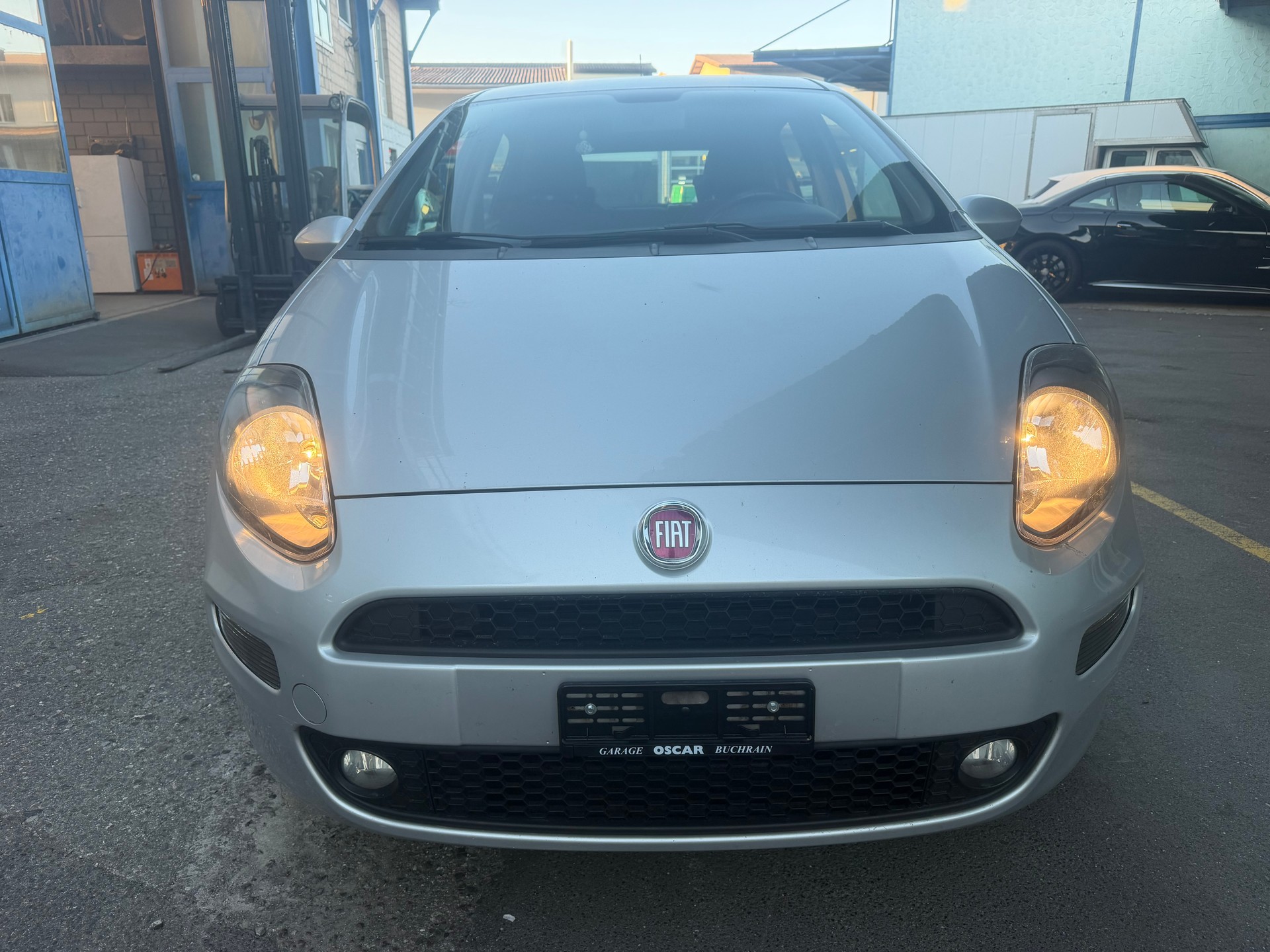 FIAT Punto 1.4 Lounge-image-6