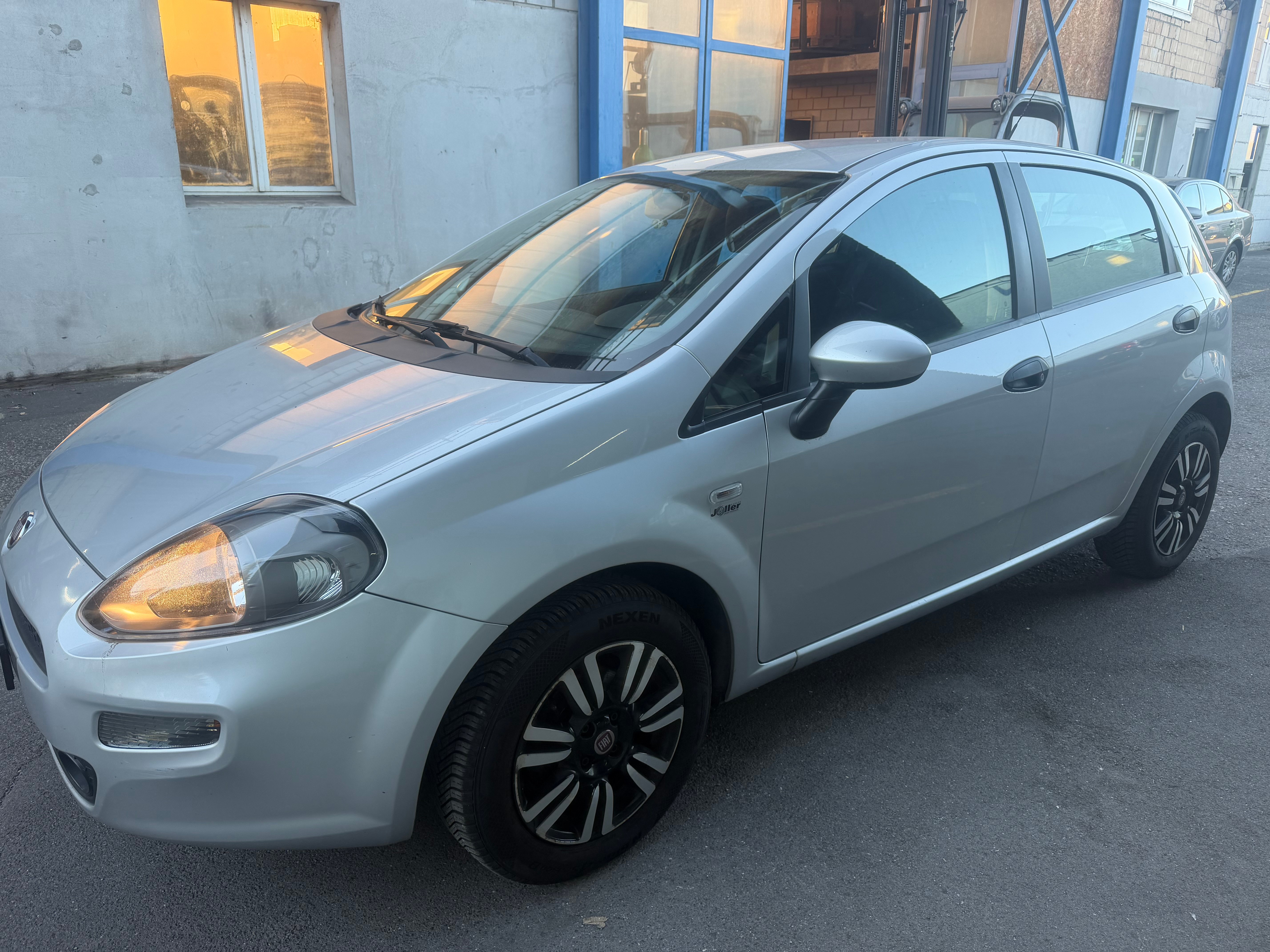 Car photo