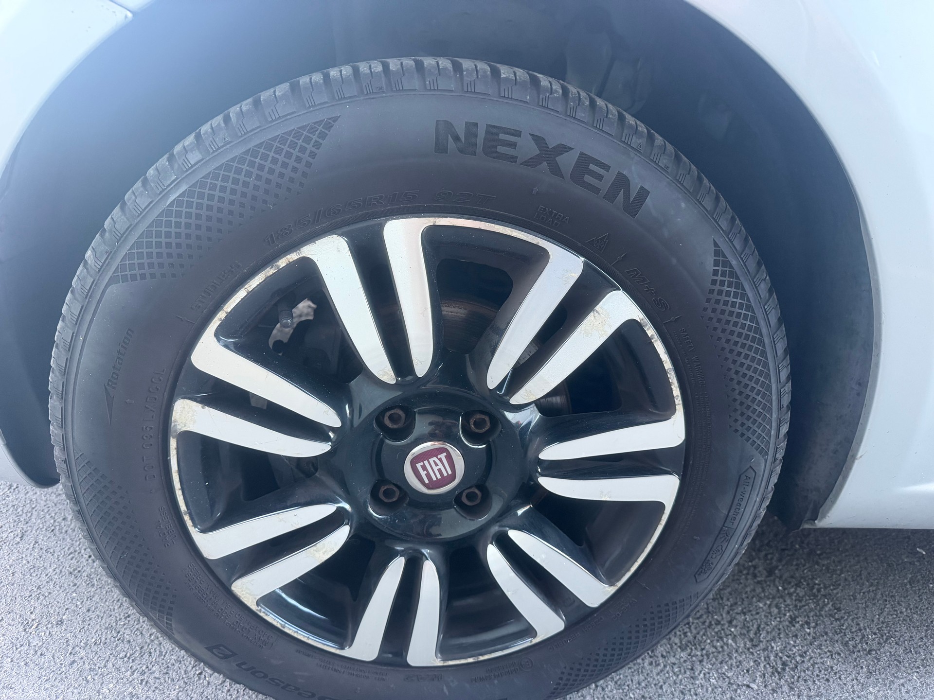 FIAT Punto 1.4 Lounge-image-5