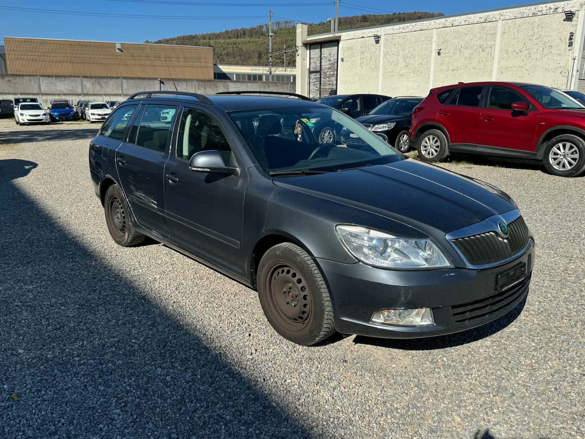 SKODA Octavia Combi 1.8 TSI Laurin & Klement DSG-image-12