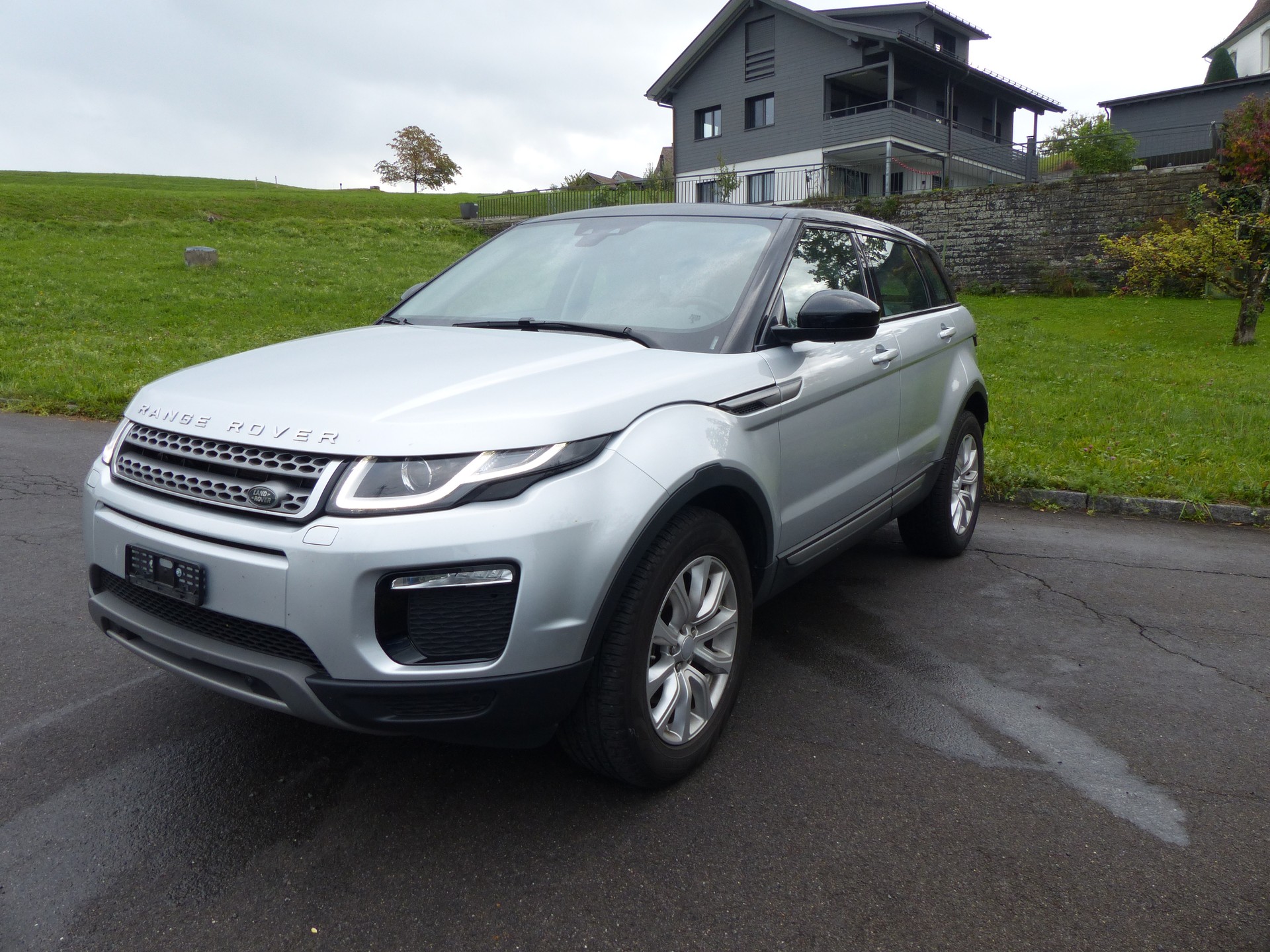 LAND ROVER Range Rover Evoque 2.0 TD4 SE