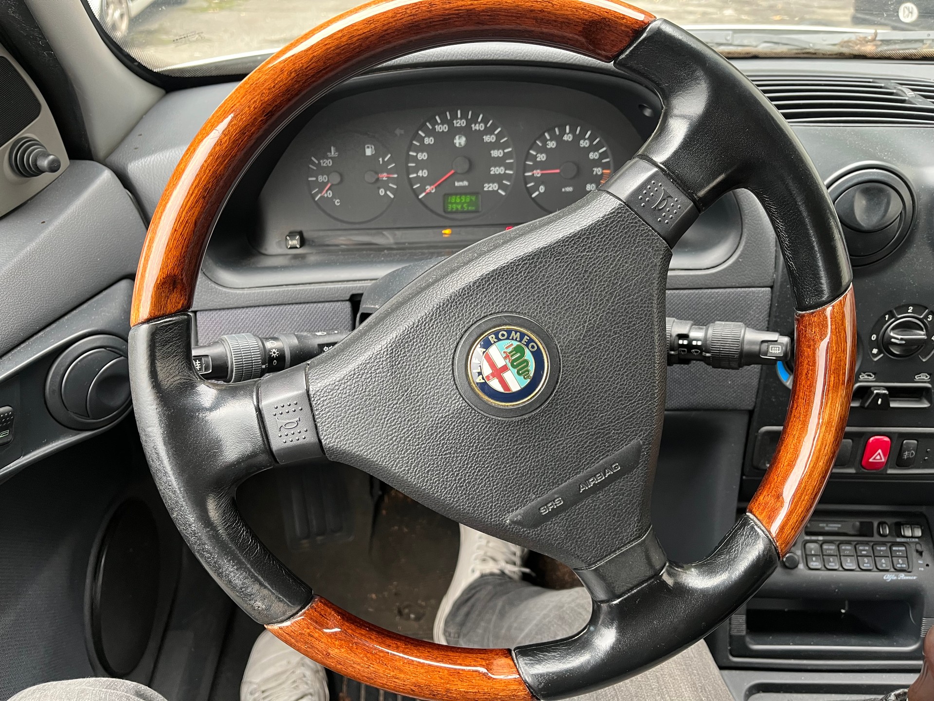 ALFA ROMEO 145 1.4 TS 16V L-image-6