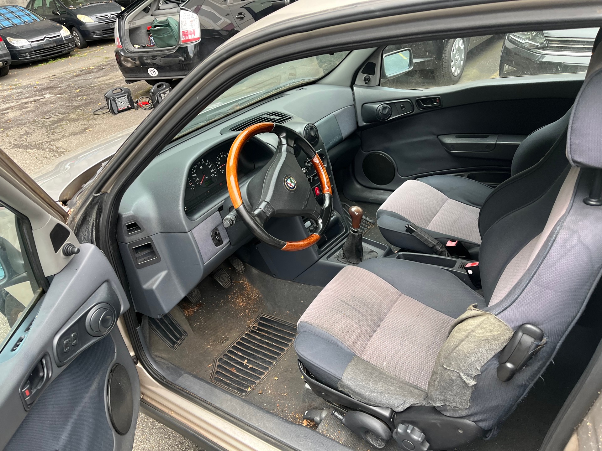 ALFA ROMEO 145 1.4 TS 16V L-image-8