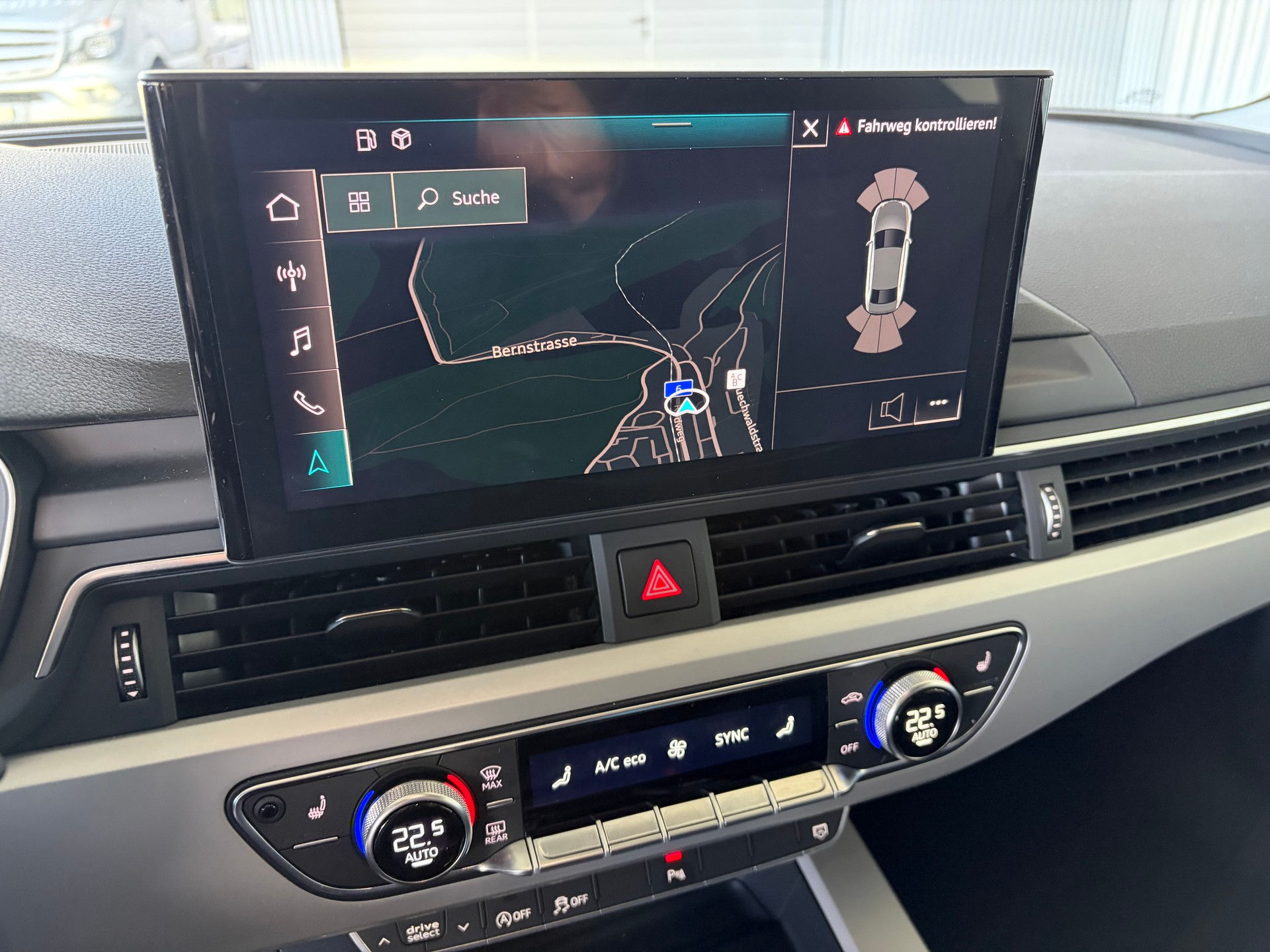 AUDI A4 Limousine 40 TFSI S line S-tronic-image-6