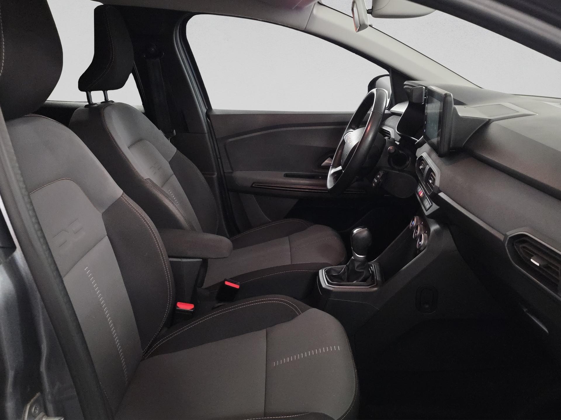 DACIA Jogger HEV 140 Extreme-image-16