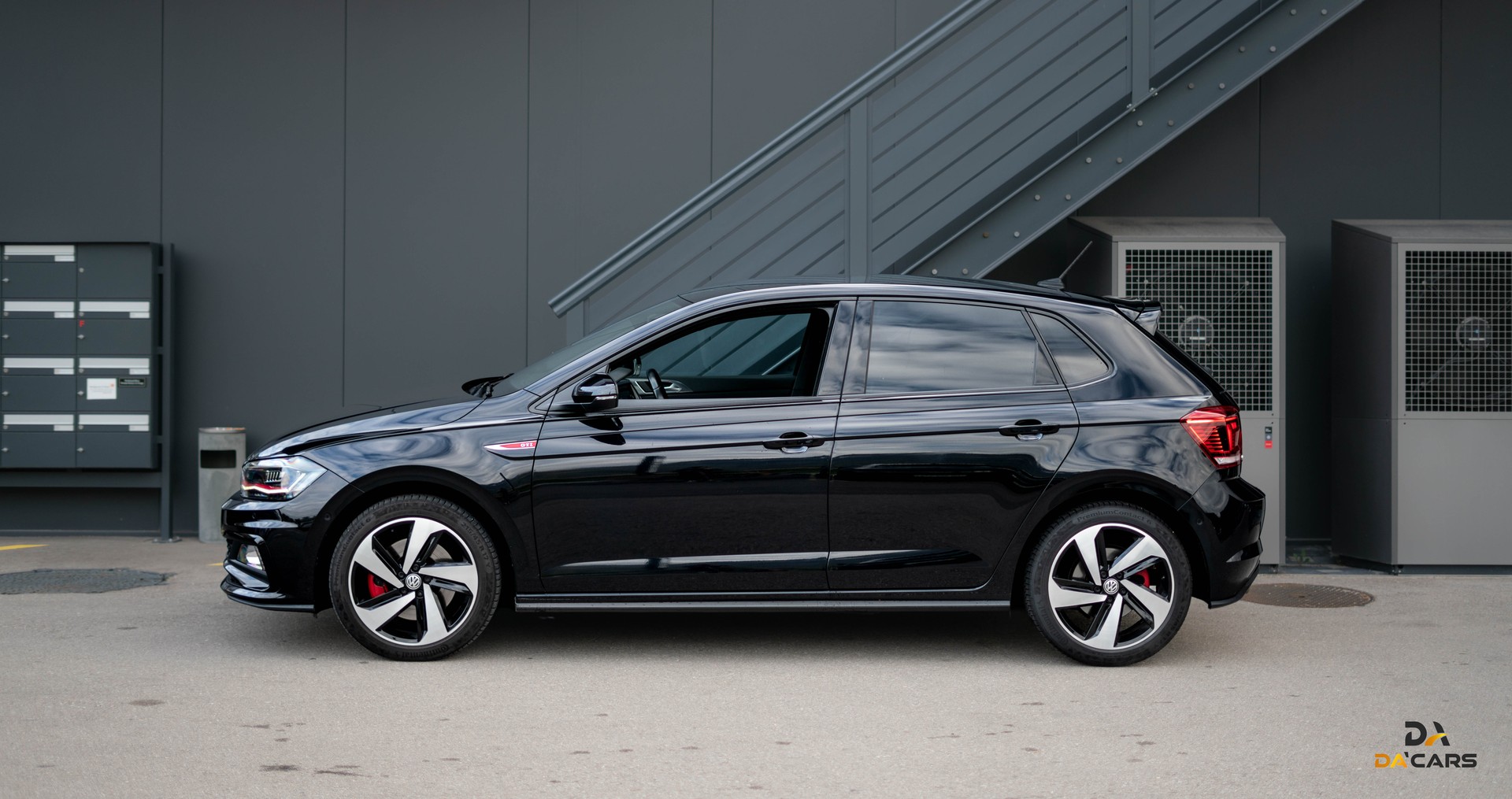 VW Polo 2.0 TSI GTI DSG-image-2