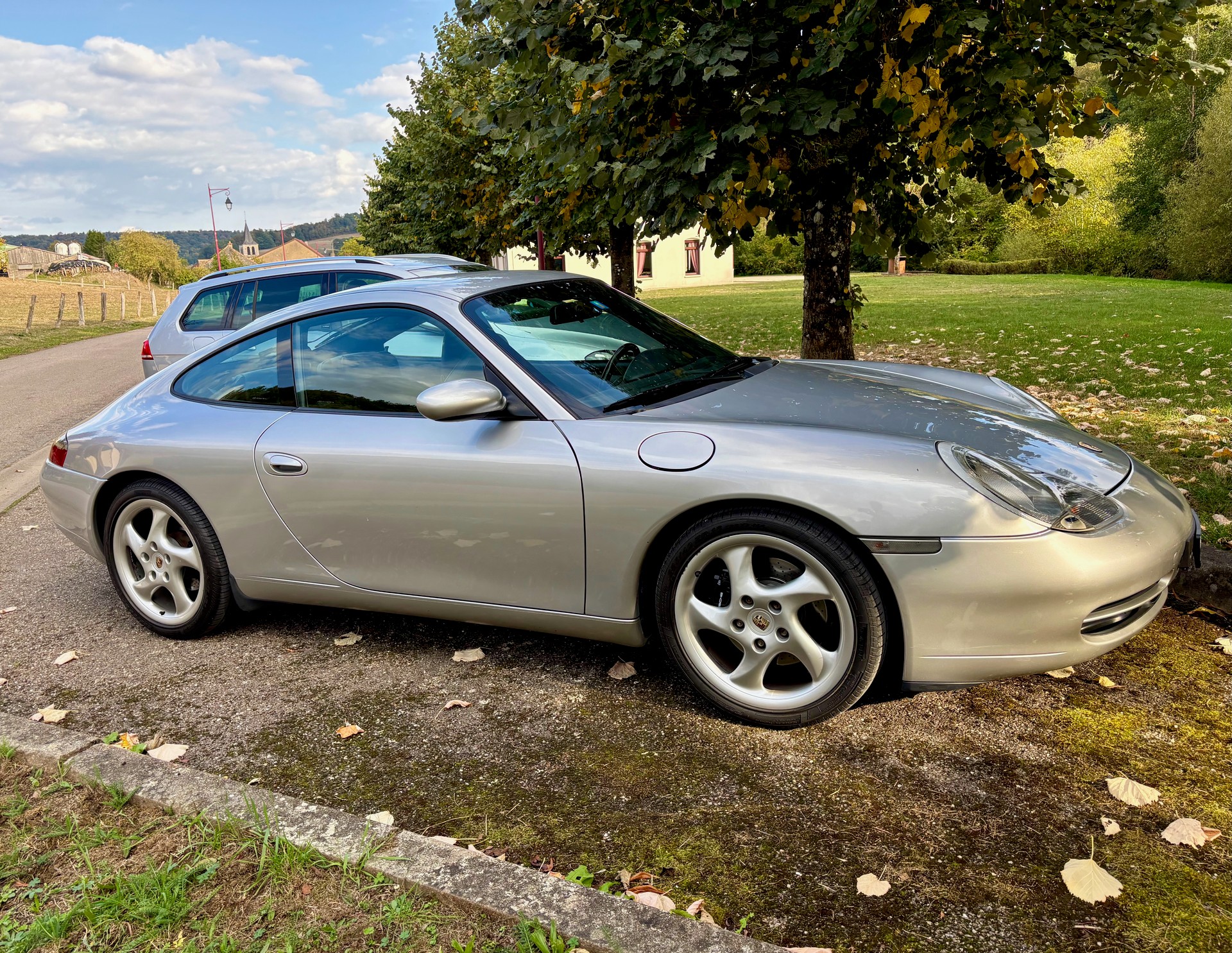 PORSCHE 3.4 Carrera-image-2
